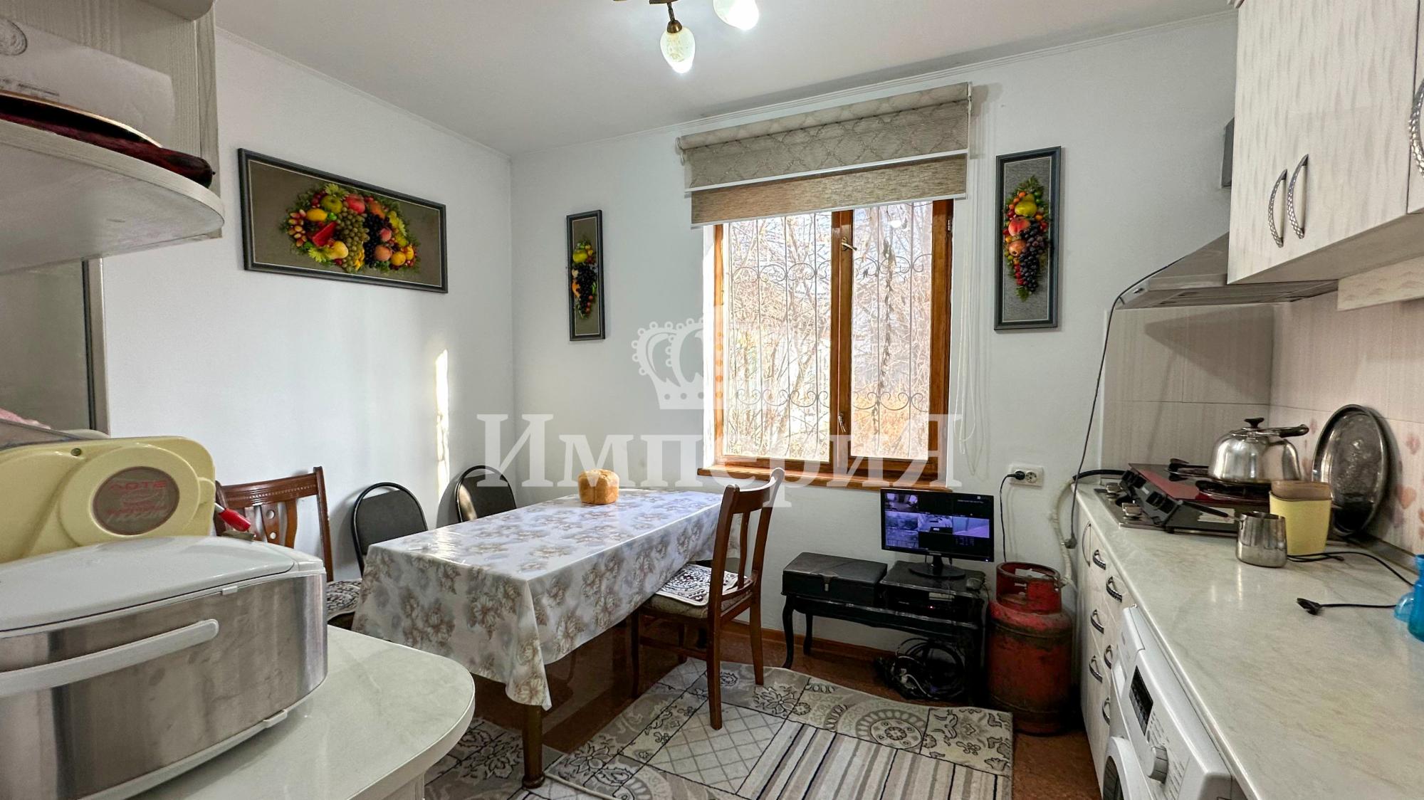 4-комнантный квартира, 128.0 м²,Жабаева за 45 000 000