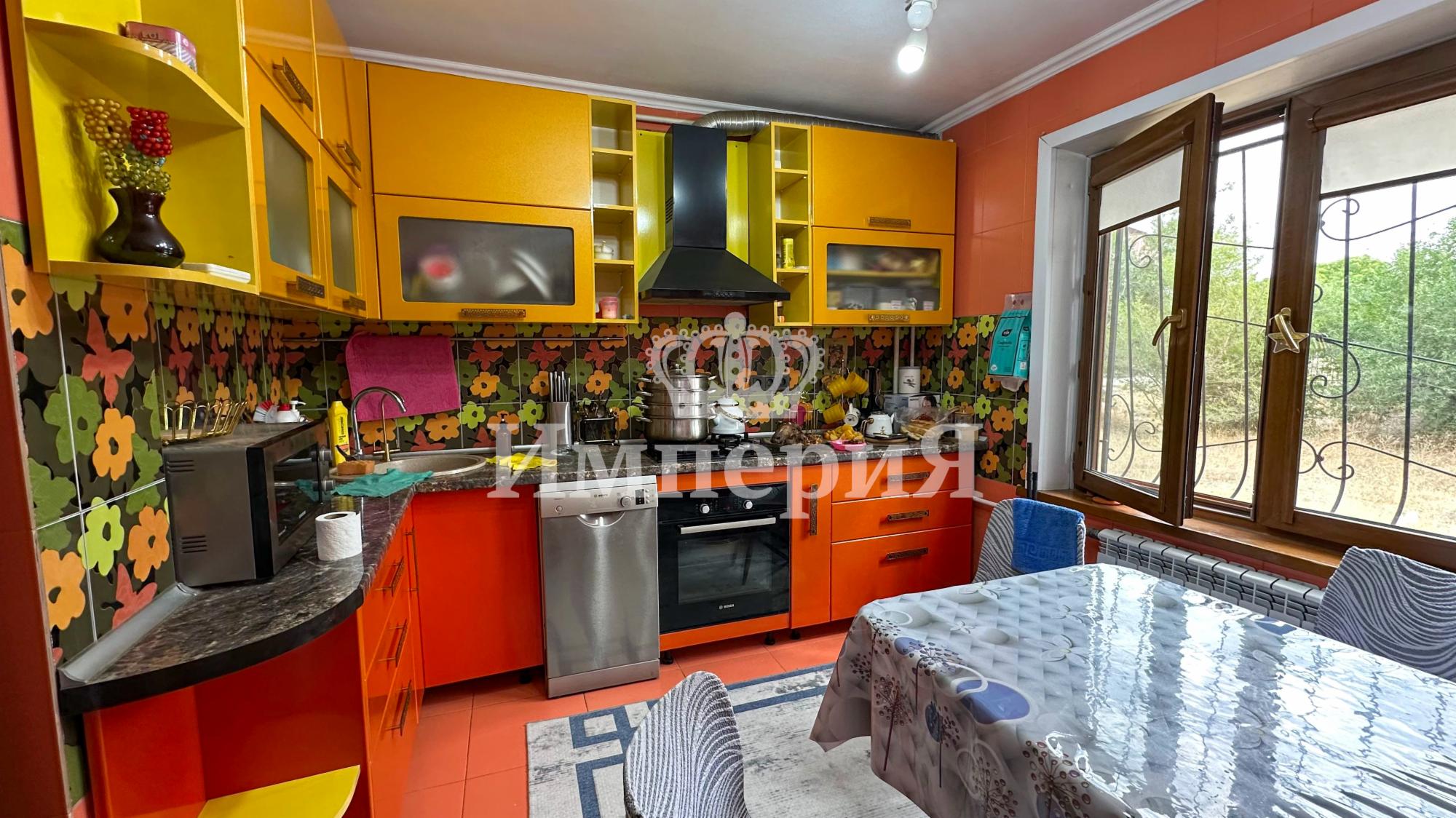 4-комнантная квартира, 103.0 м²,мкр Мушелтой за 40 000 000