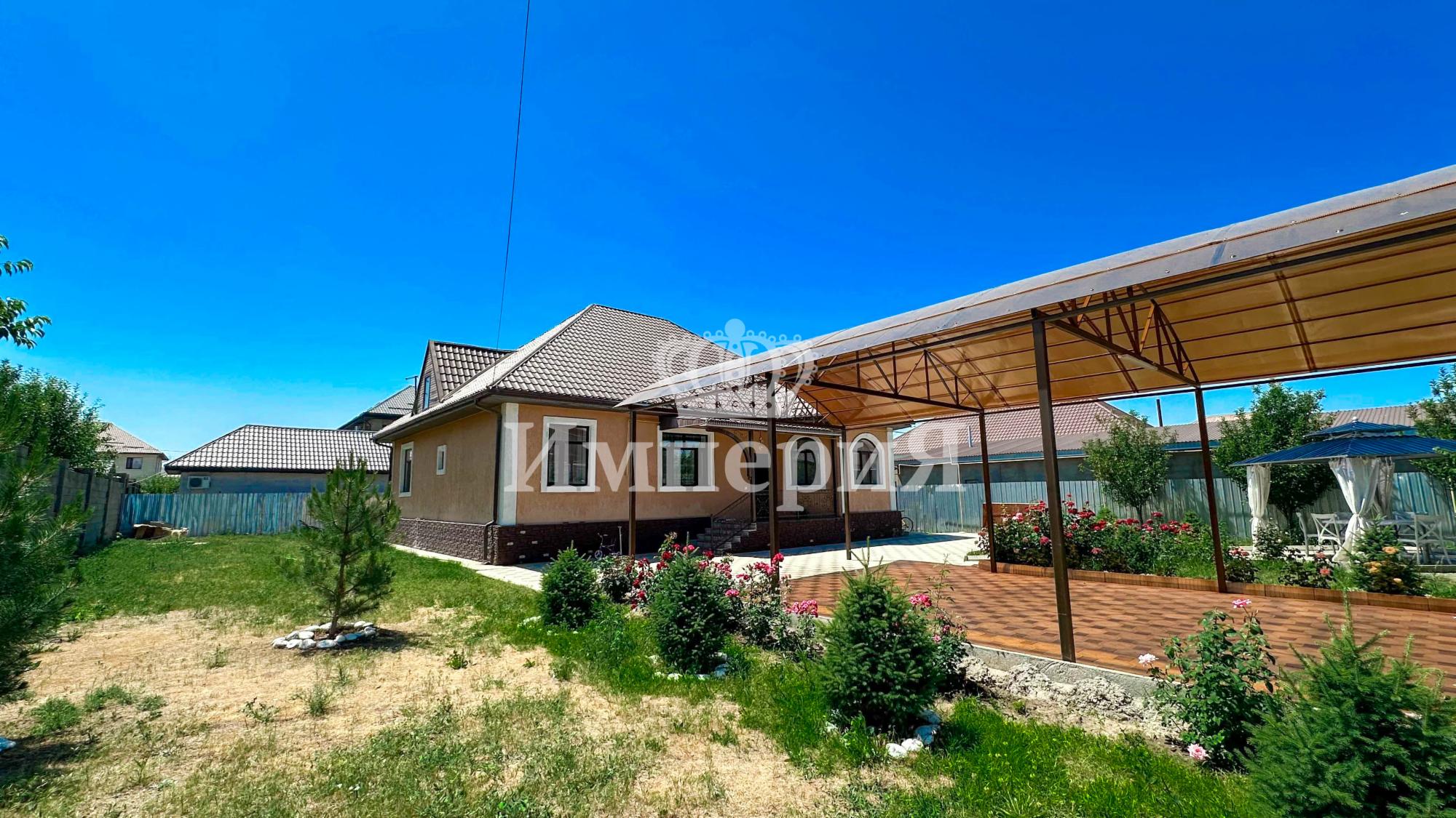 6-комнантный квартира, 160.0 м²,Есенберлина за 65 000 000