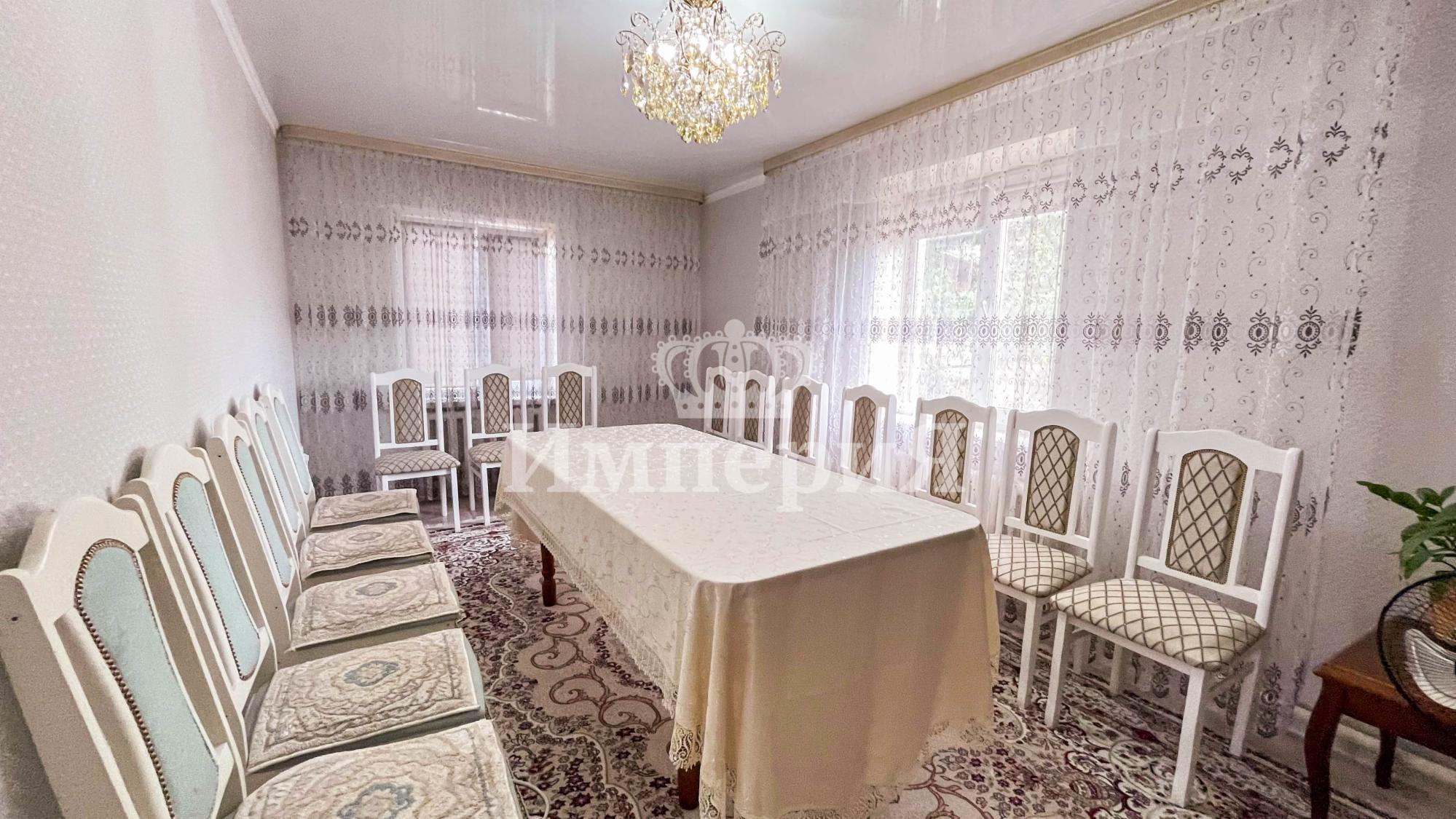 4-комнантный квартира, 74.0 м²,Брусиловского за 22 000 000