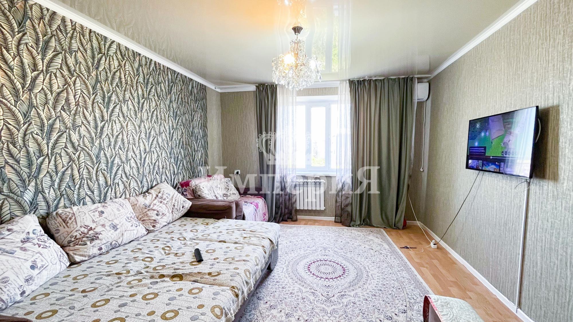 4-комнантная квартира, 98.0 м²,4 мкр за 27 600 000