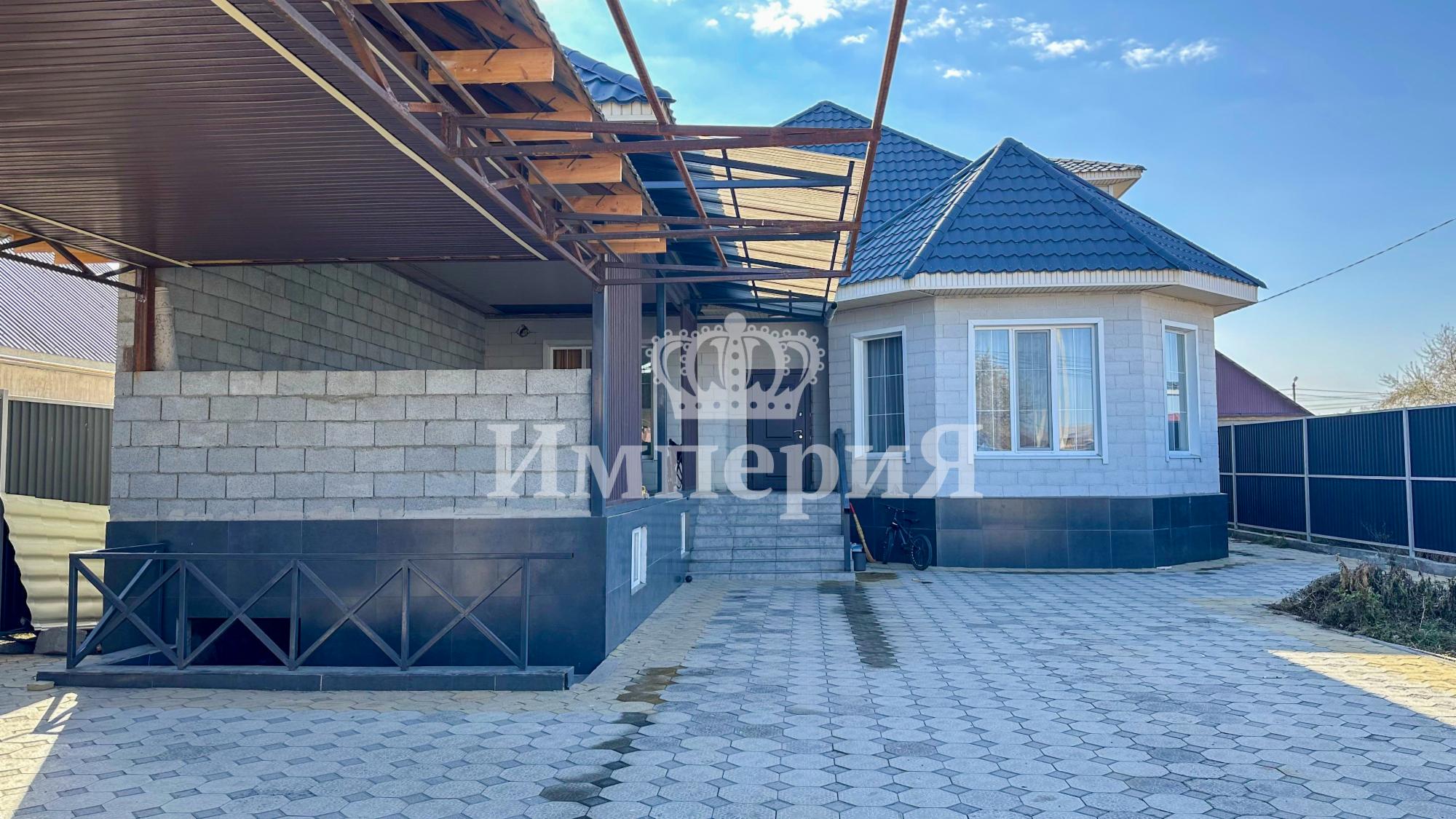 5-комнантный квартира, 190.0 м²,Абая за 59 000 000