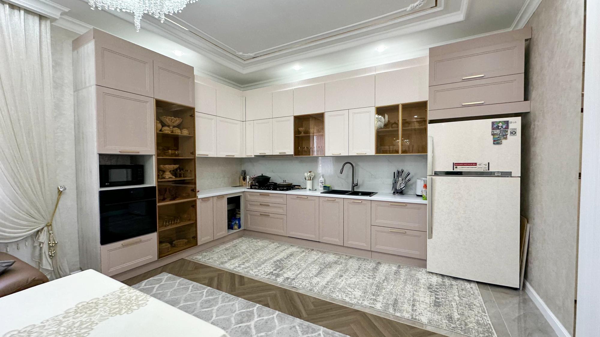 6-комнантный квартира, 280.0 м²,Жастар за 138 000 000