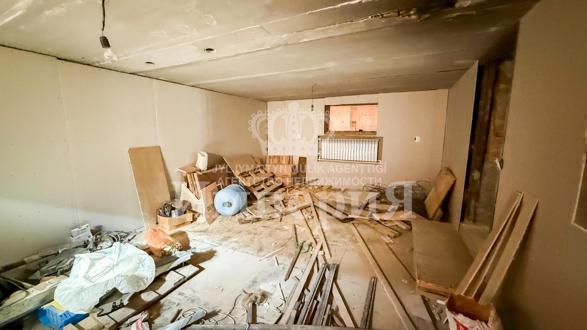 5-комнантный квартира, 185.0 м²,Сенгирбаева за 27 000 000