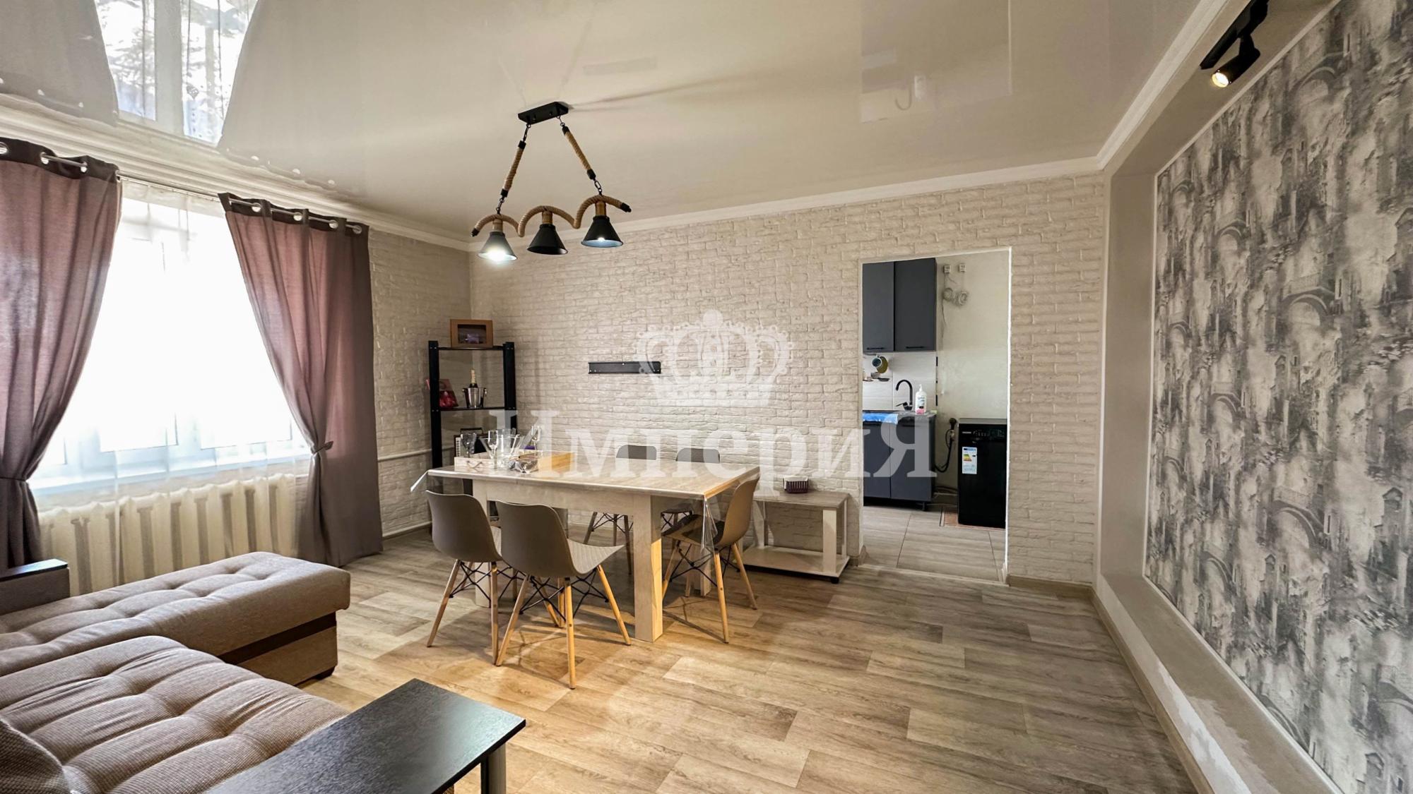 7-комнантный квартира, 230.0 м²,Садыкова за 40 000 000