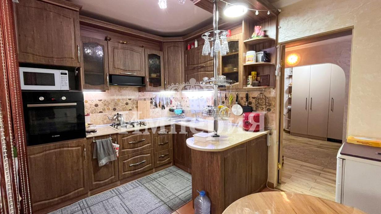 4-комнантная квартира, 90.0 м²,3 мкр за 32 000 000