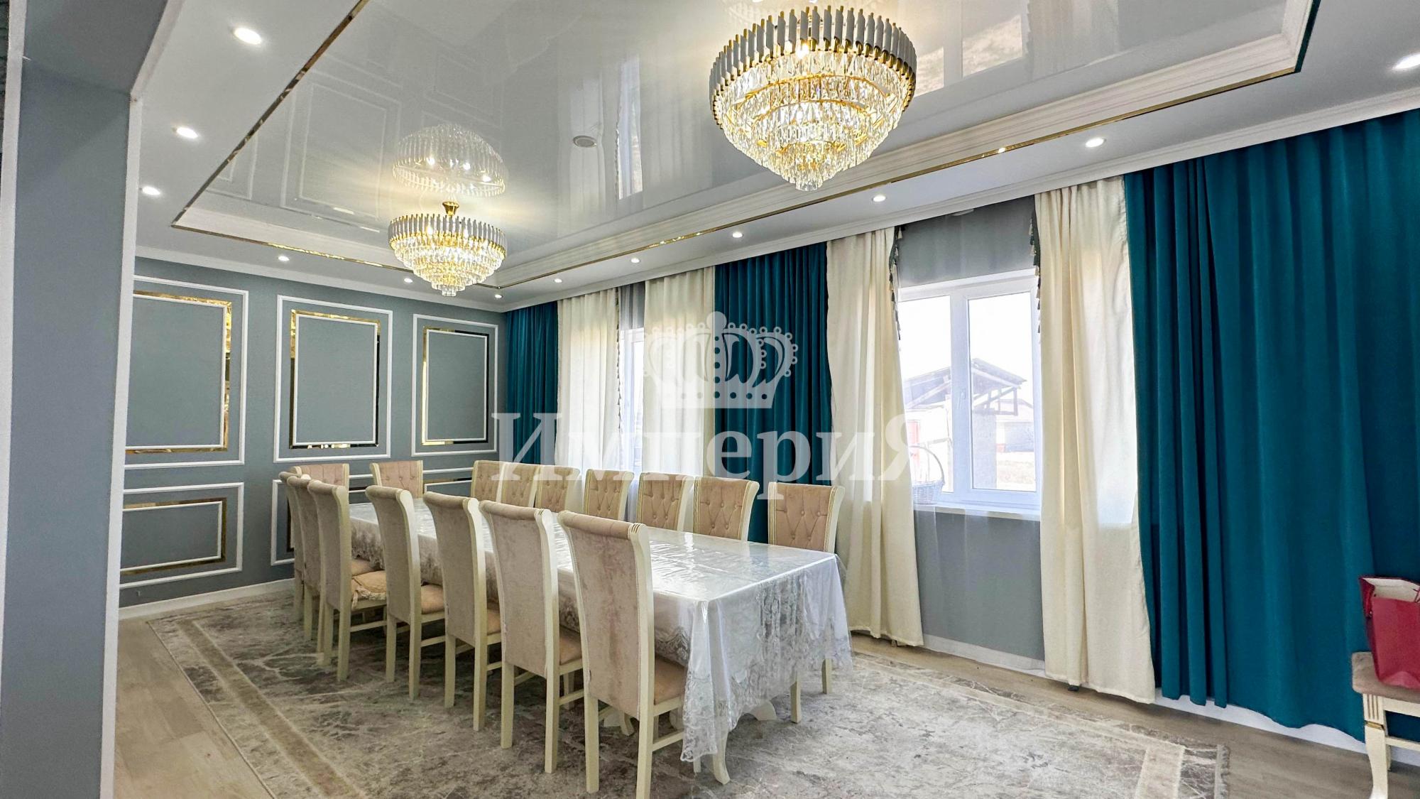 7-комнантный квартира, 220.0 м²,Абая за 40 000 000