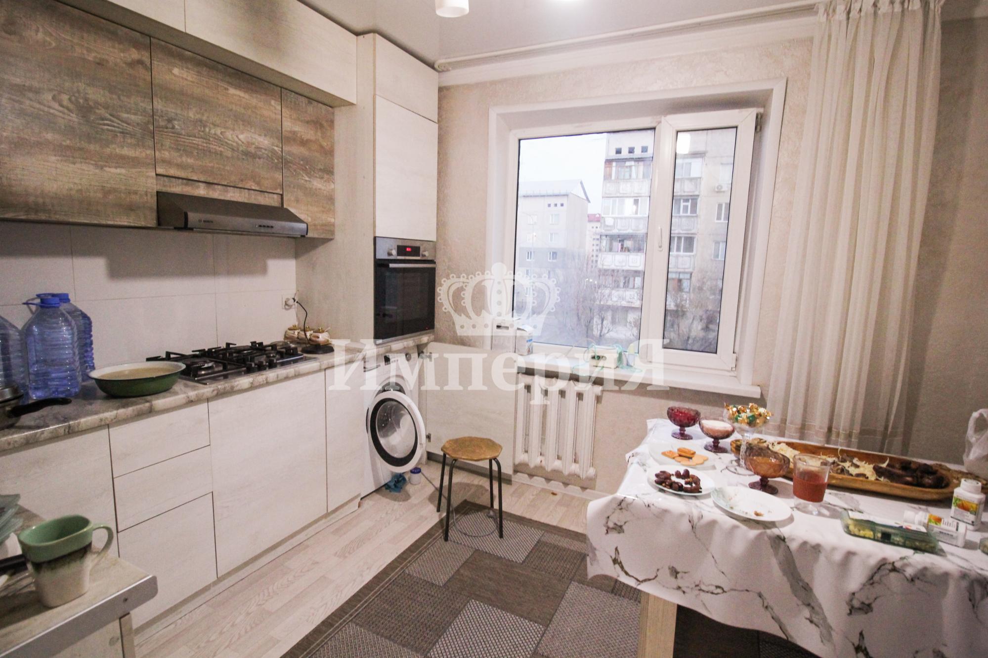 5-комнантная квартира, 110.0 м²,3 мкр за 380 000 000