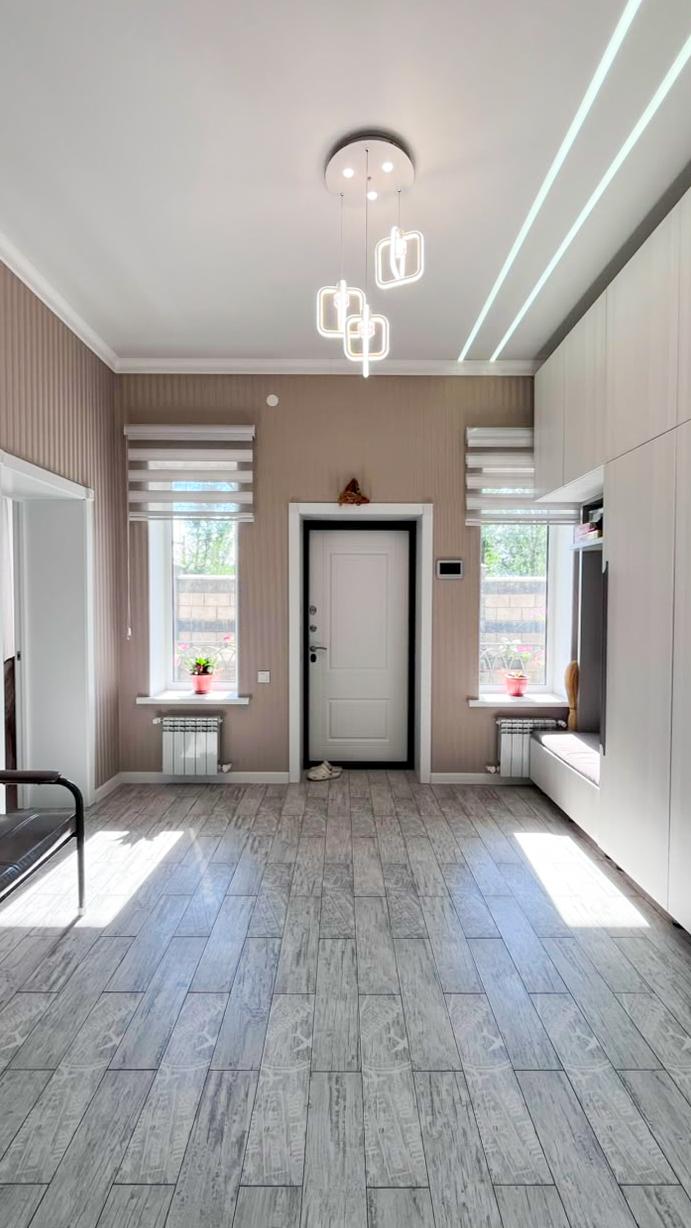 9-комнантный квартира, 215.0 м²,Коктем за 100 000 000
