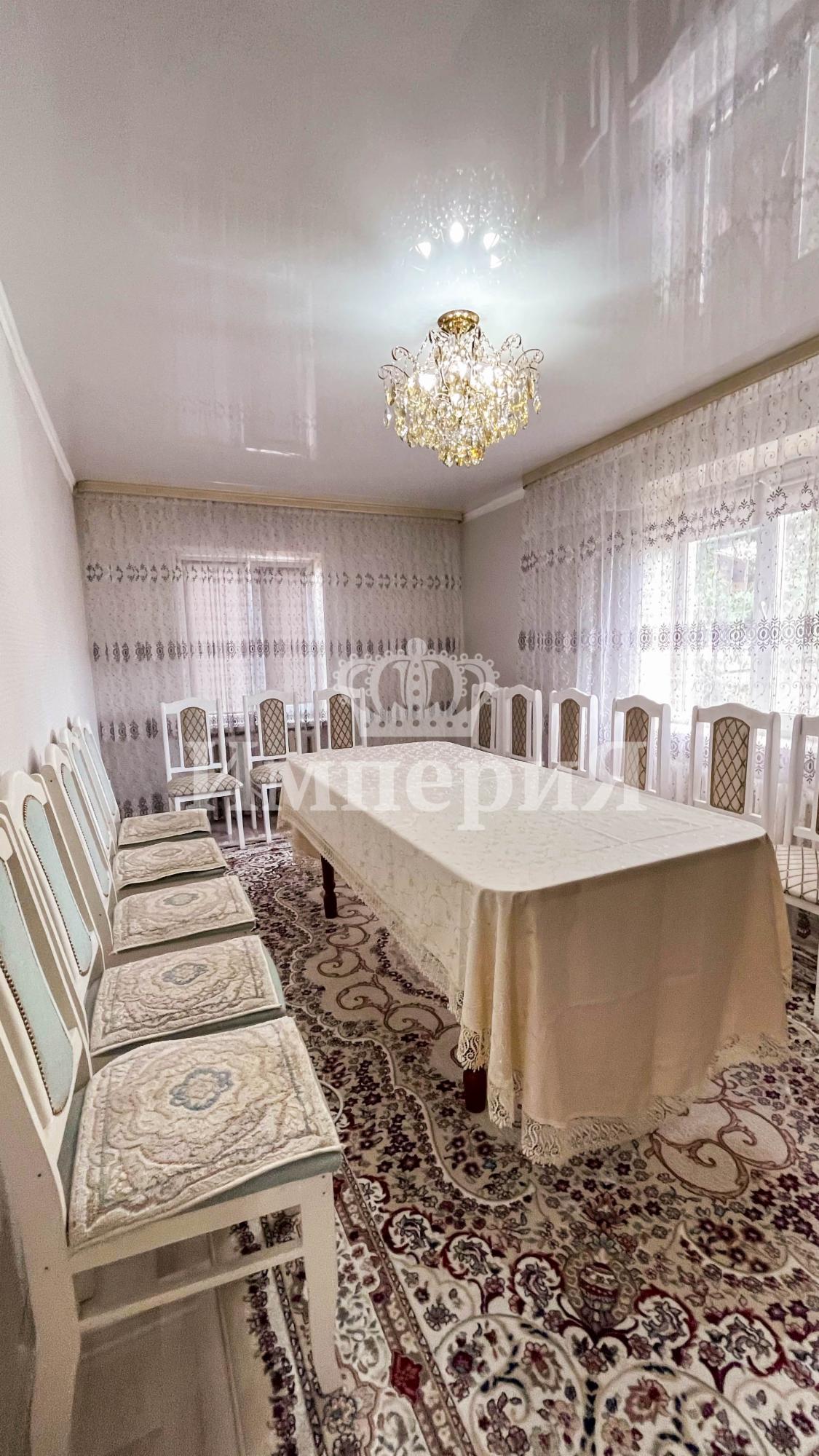 4-комнантный квартира, 74.0 м²,Брусиловского за 22 000 000