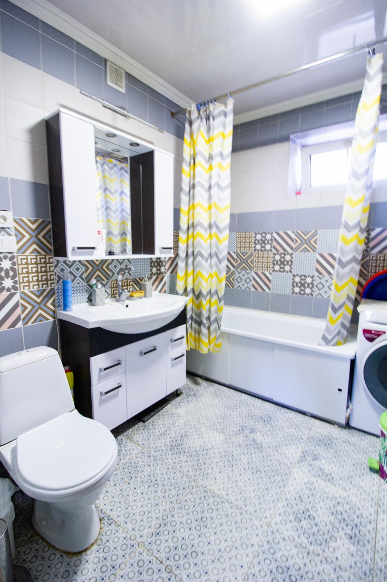 4-комнантная квартира, 87.0 м²,Рустембекова за 27 000 000