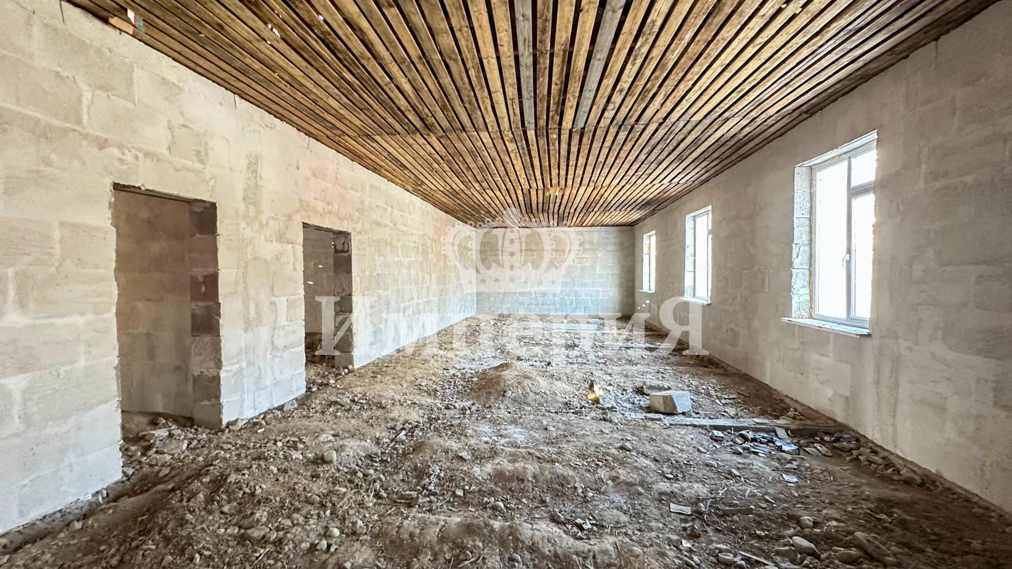 3-комнантный квартира, 306.0 м²,Абая за 30 000 000
