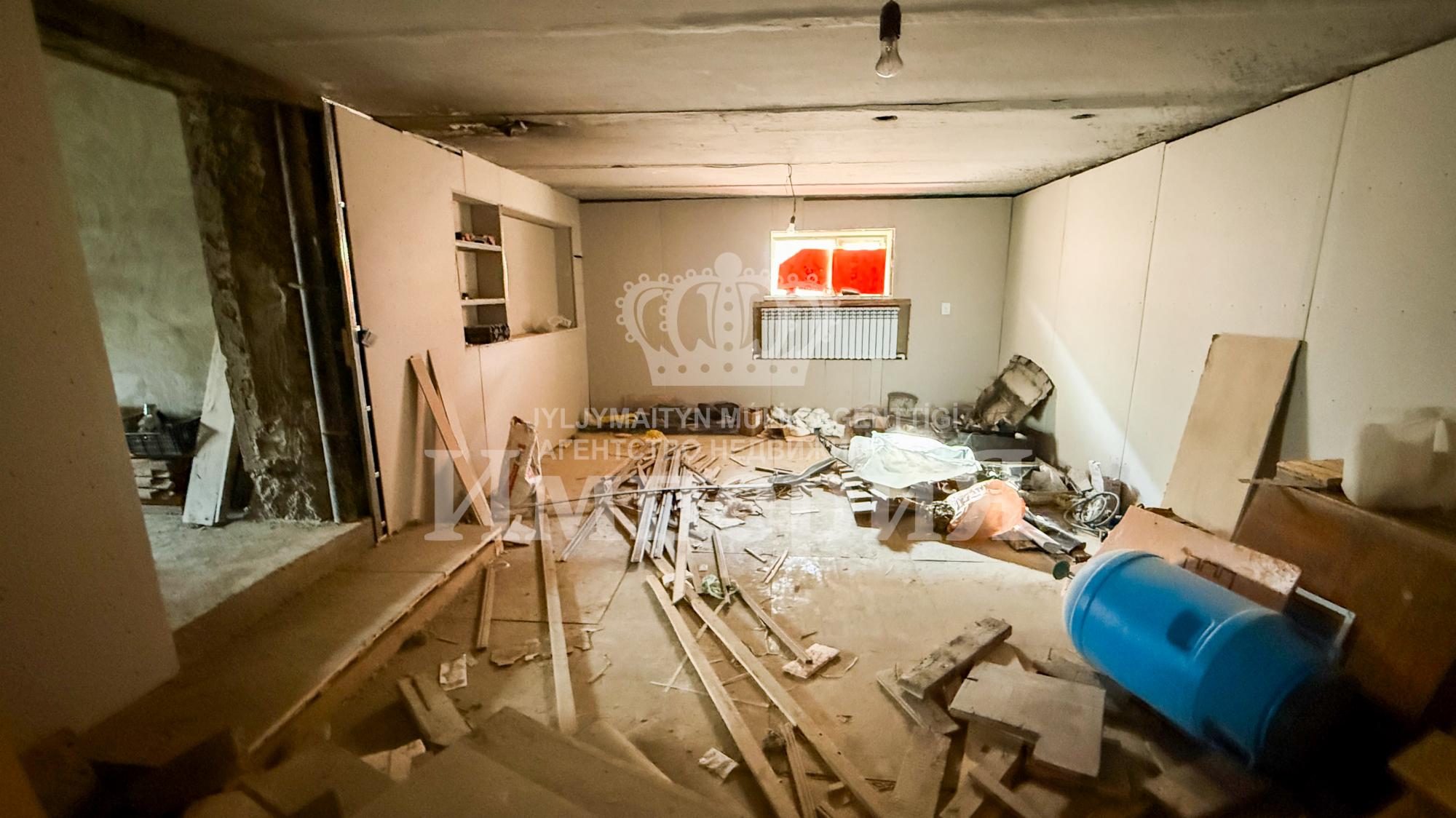 5-комнантный квартира, 185.0 м²,Сенгирбаева за 27 000 000