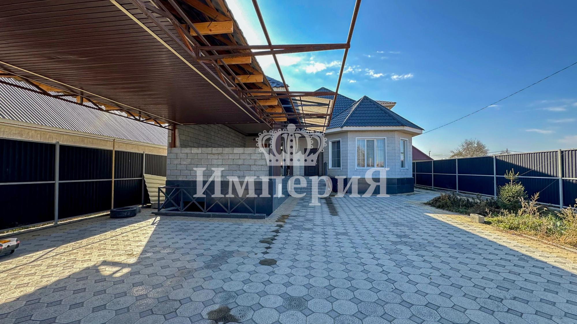 5-комнантный квартира, 190.0 м²,Абая за 59 000 000