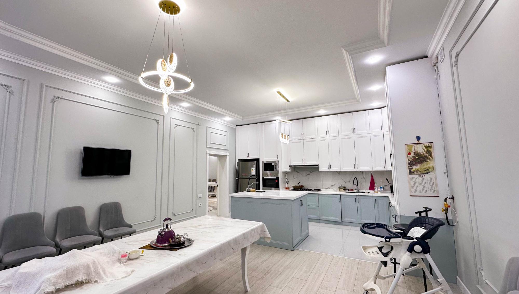 7-комнантный квартира, 323.0 м²,Избасарова за 100 000 000