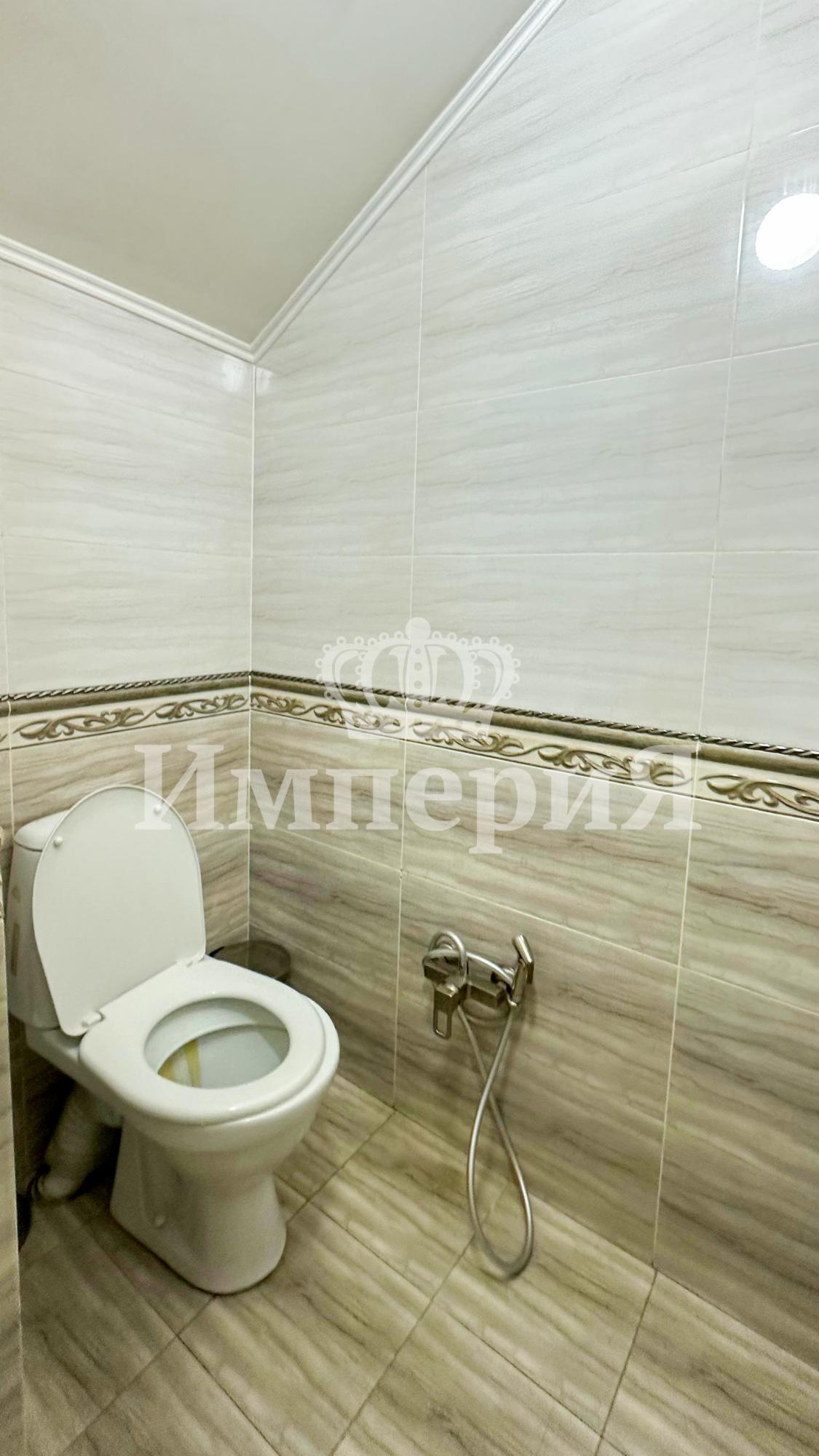 4-комнантная квартира, 170.0 м²,Сапиева за 65 000 000