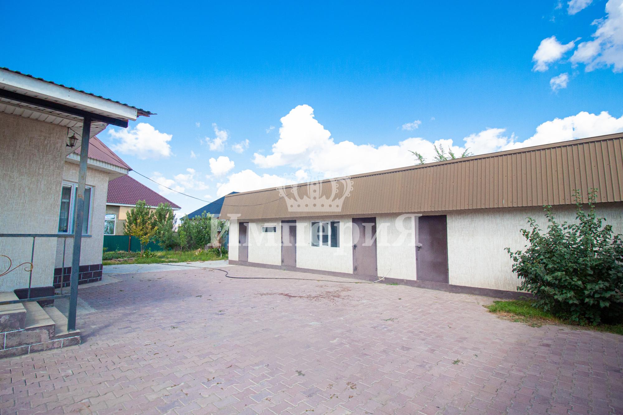 4-комнантный квартира, 140.0 м²,Алимжанова за 42 000 000