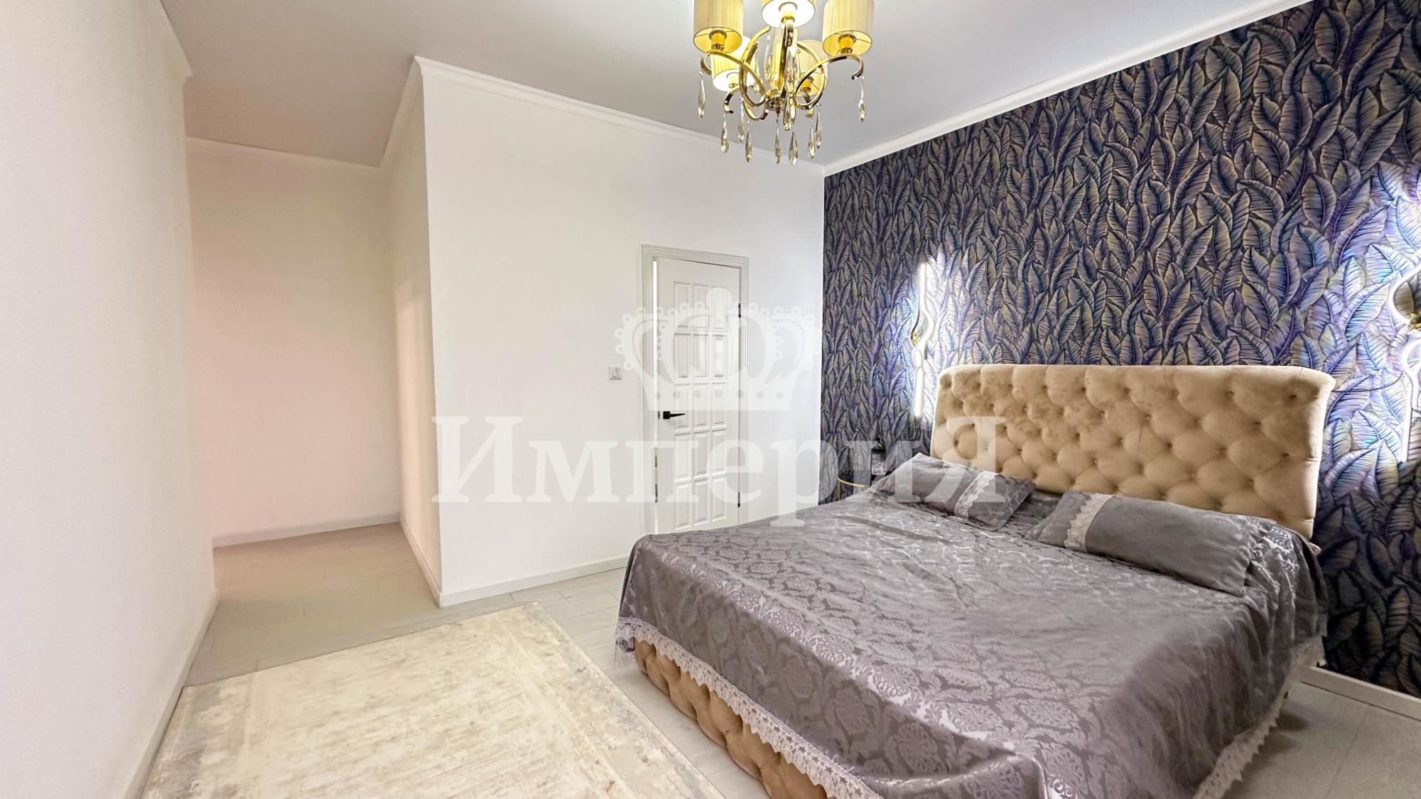 5-комнантная квартира, 176.0 м²,Назарбаева за 51 000 000