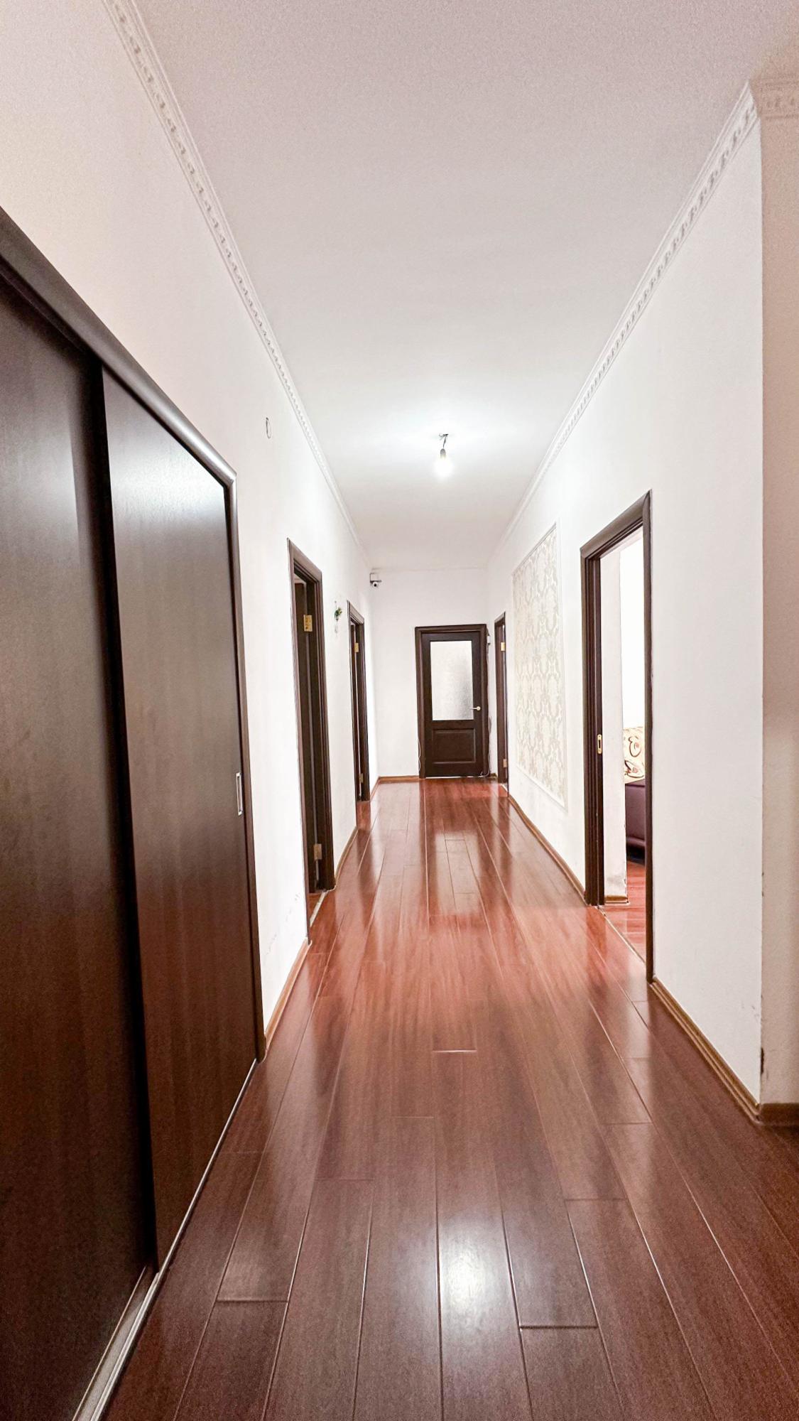 10-комнантный квартира, 410.0 м²,Болашак за 52 000 000