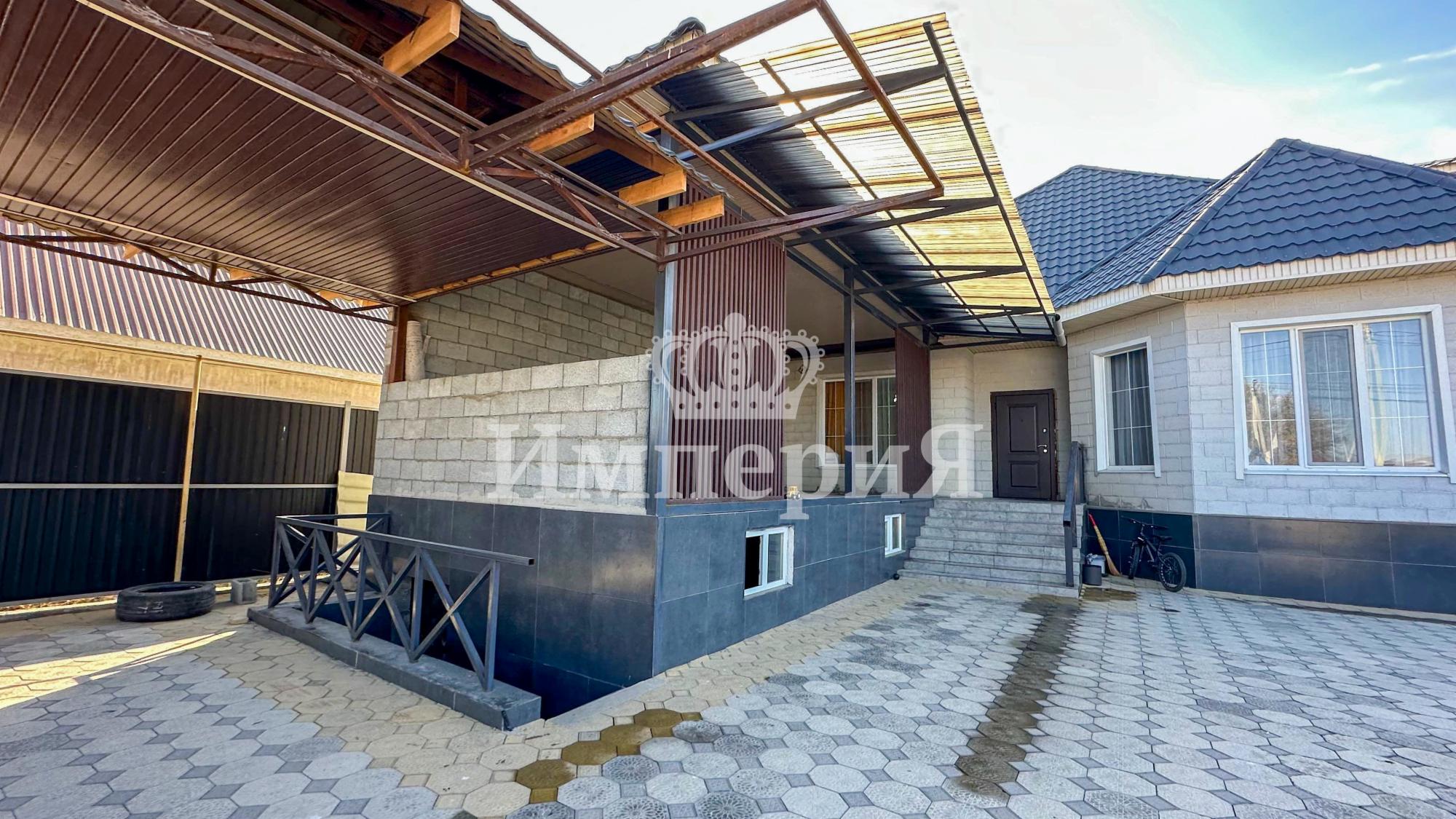 5-комнантный квартира, 190.0 м²,Абая за 59 000 000