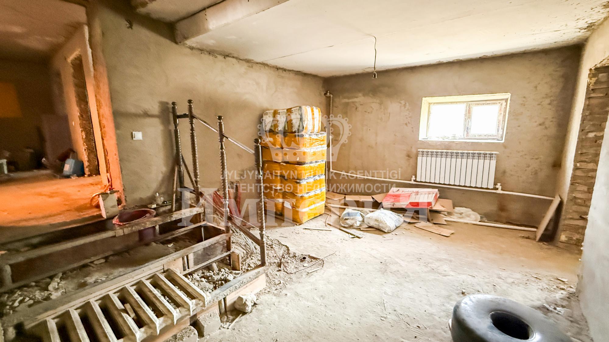 5-комнантный квартира, 185.0 м²,Сенгирбаева за 27 000 000