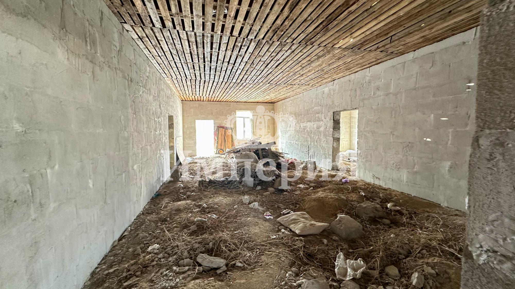 3-комнантный квартира, 306.0 м²,Абая за 30 000 000