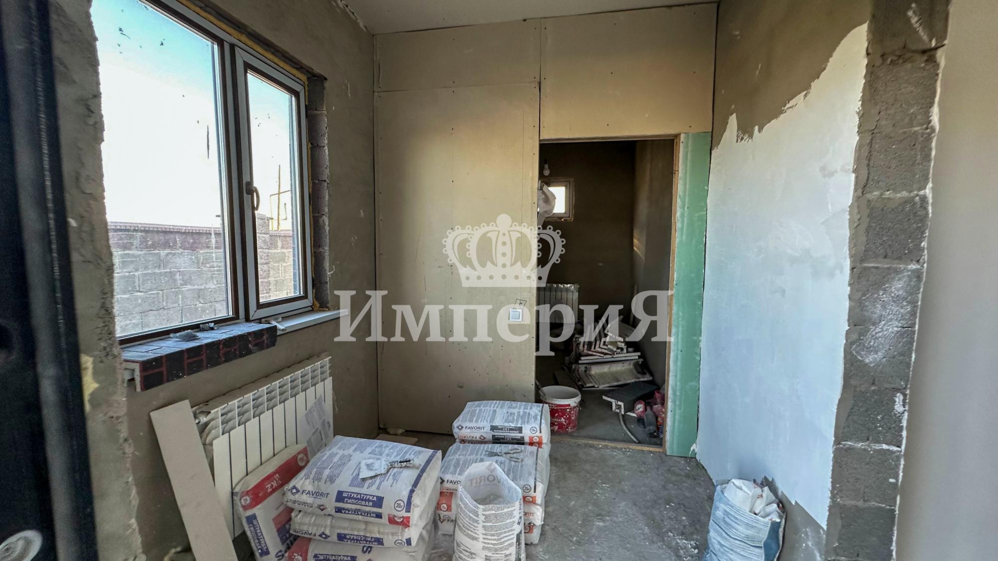 3-комнантный квартира, 243.0 м²,Мукашева за 27 000 000