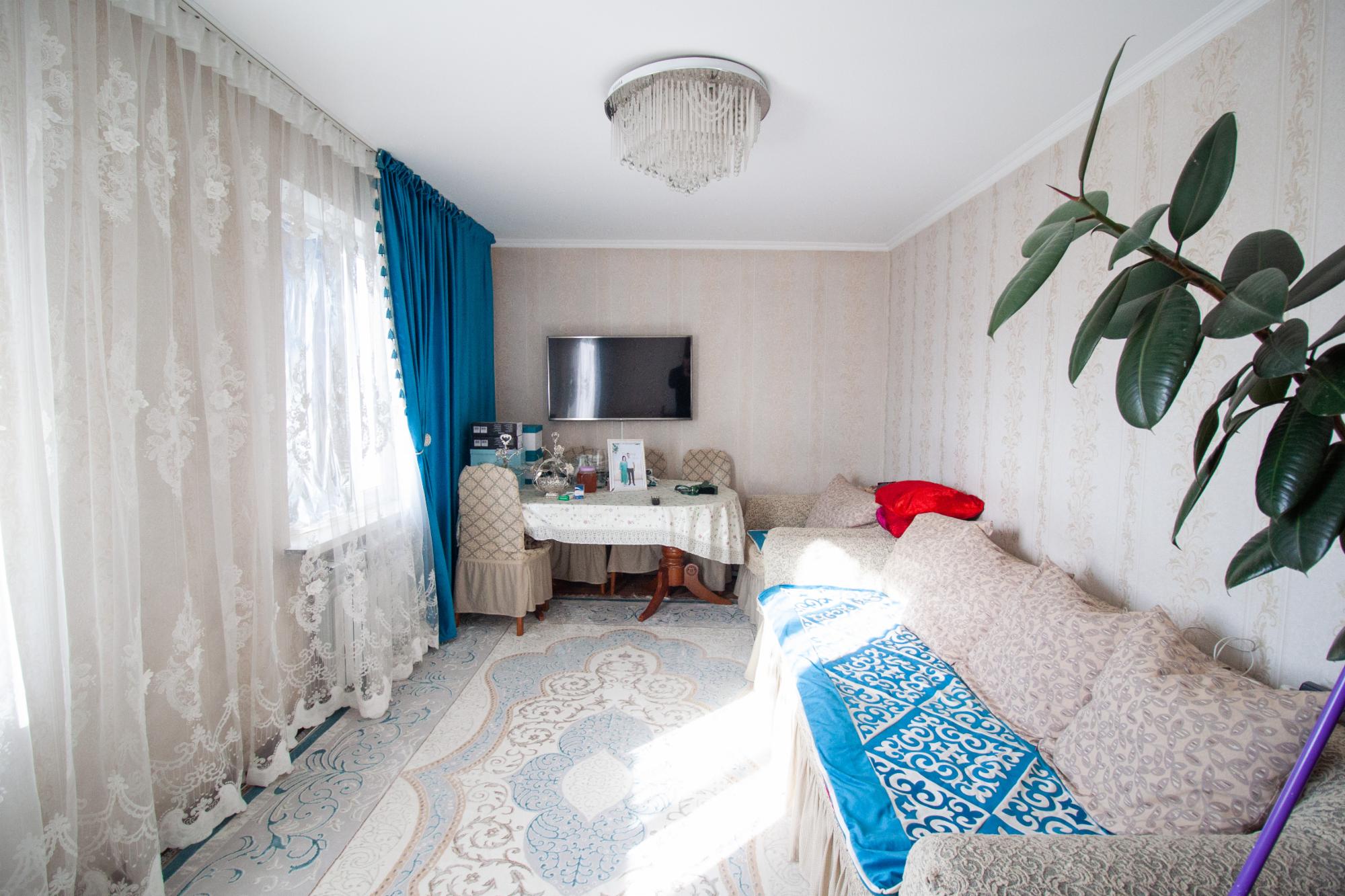 3-комнантная квартира, 56.0 м²,мкр Самал за 17 300 000