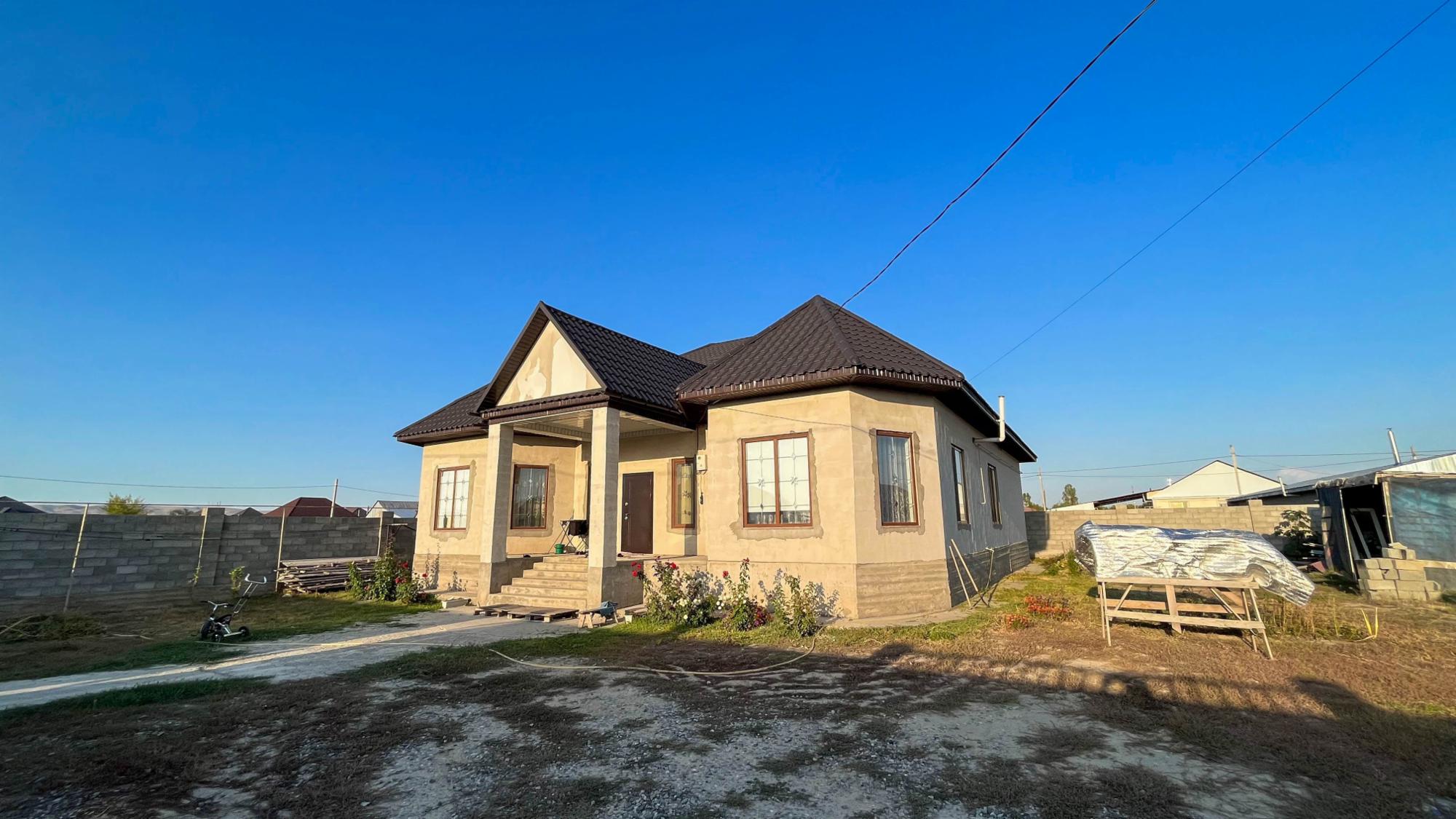 5-комнантный квартира, 226.0 м²,Амангельды за 45 000 000