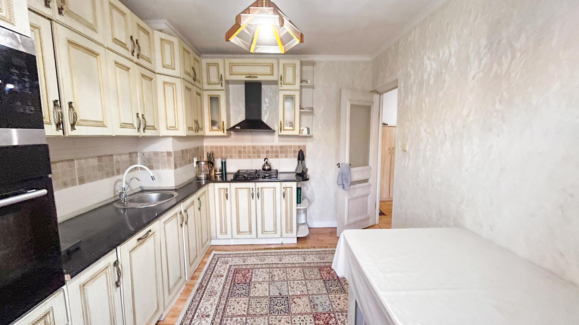 4-комнантная квартира, 80.9 м²,Жансугурова за 30 000 000