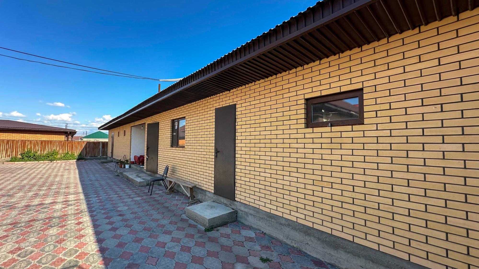 5-комнантный квартира, 196.0 м²,Жылысай за 60 000 000