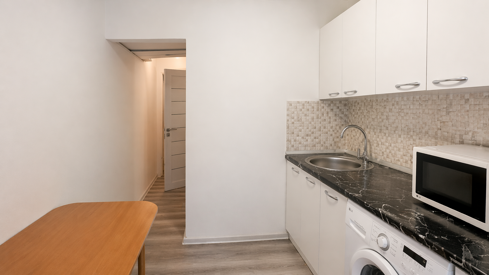 2-комнантная квартира, 36.0 м²,мкр Самал за 10 500 000