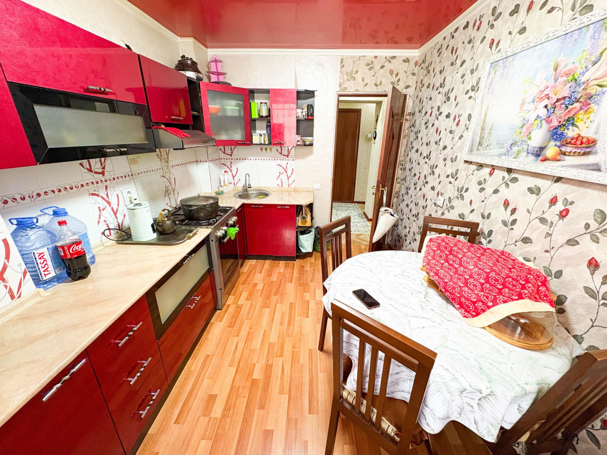 4-комнантная квартира, 76.0 м²,5 мкр за 33 000 000