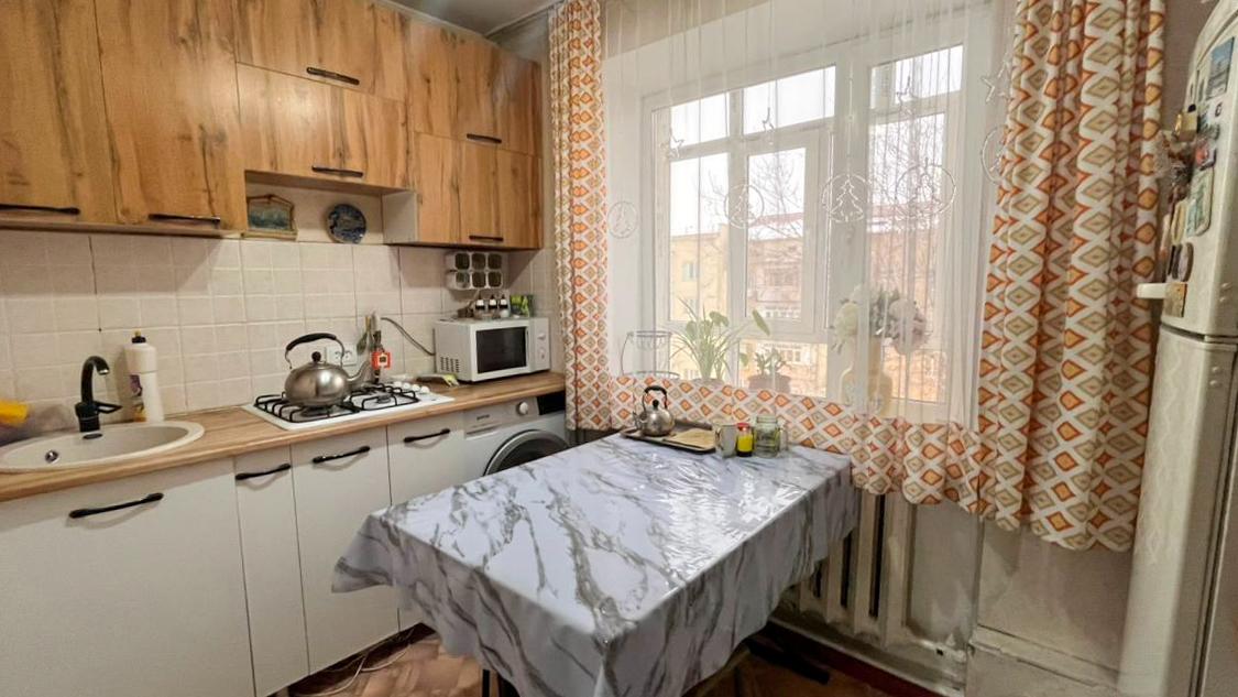 3-комнантная квартира, 61.0 м²,Военный городок за 20 300 000