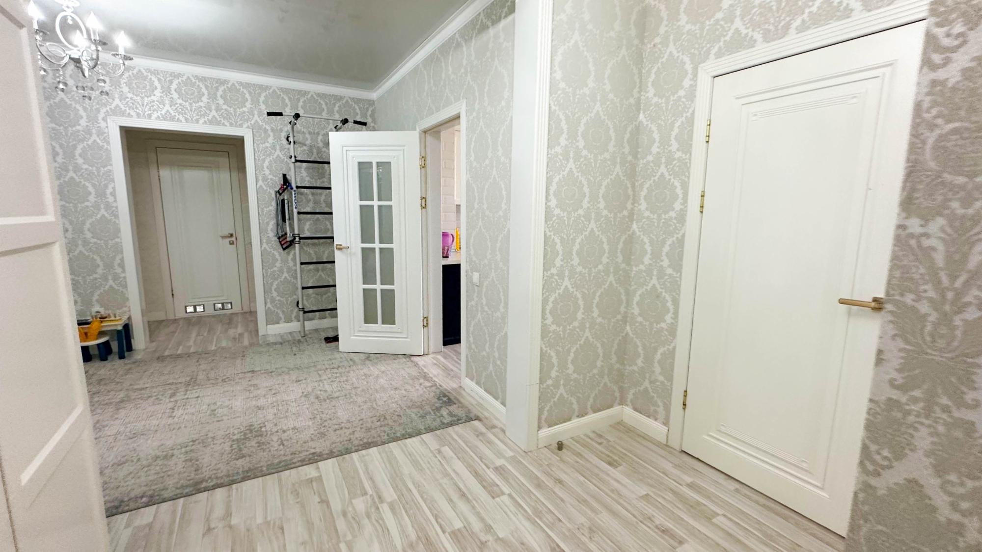 5-комнантная квартира, 141.5 м²,мкр Бирлик за 51 000 000