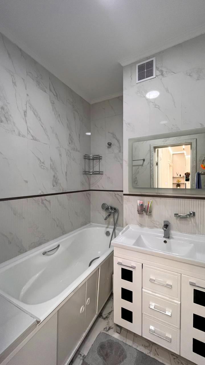4-комнантная квартира, 120.0 м²,Каратал за 59 000 000