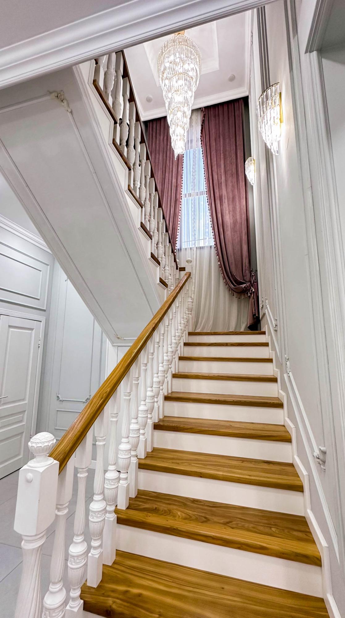 7-комнантный квартира, 323.5 м²,Ескельды Би за 100 000 000