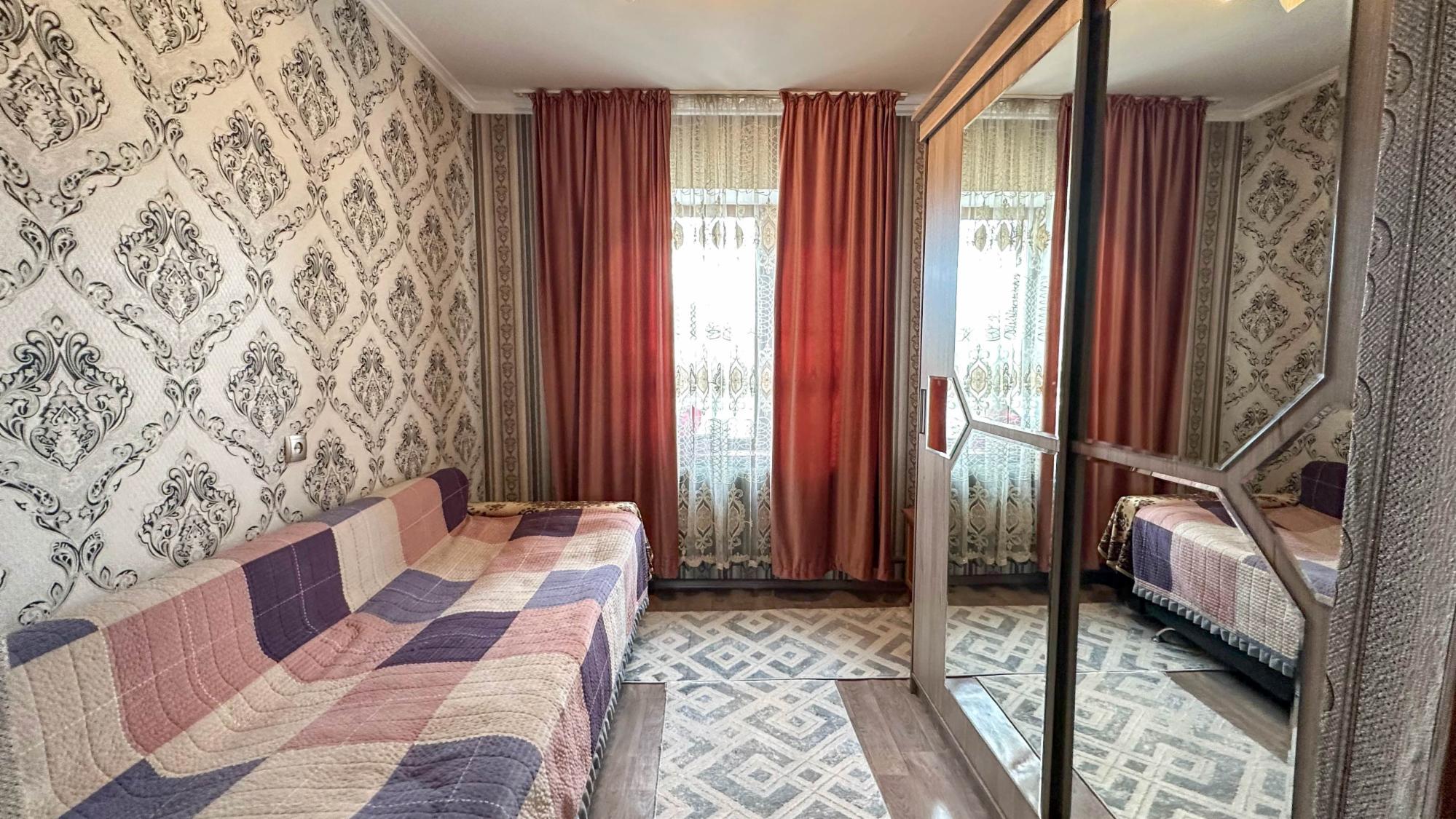 9-комнантный квартира, 300.0 м²,Алмалыбак за 87 000 000