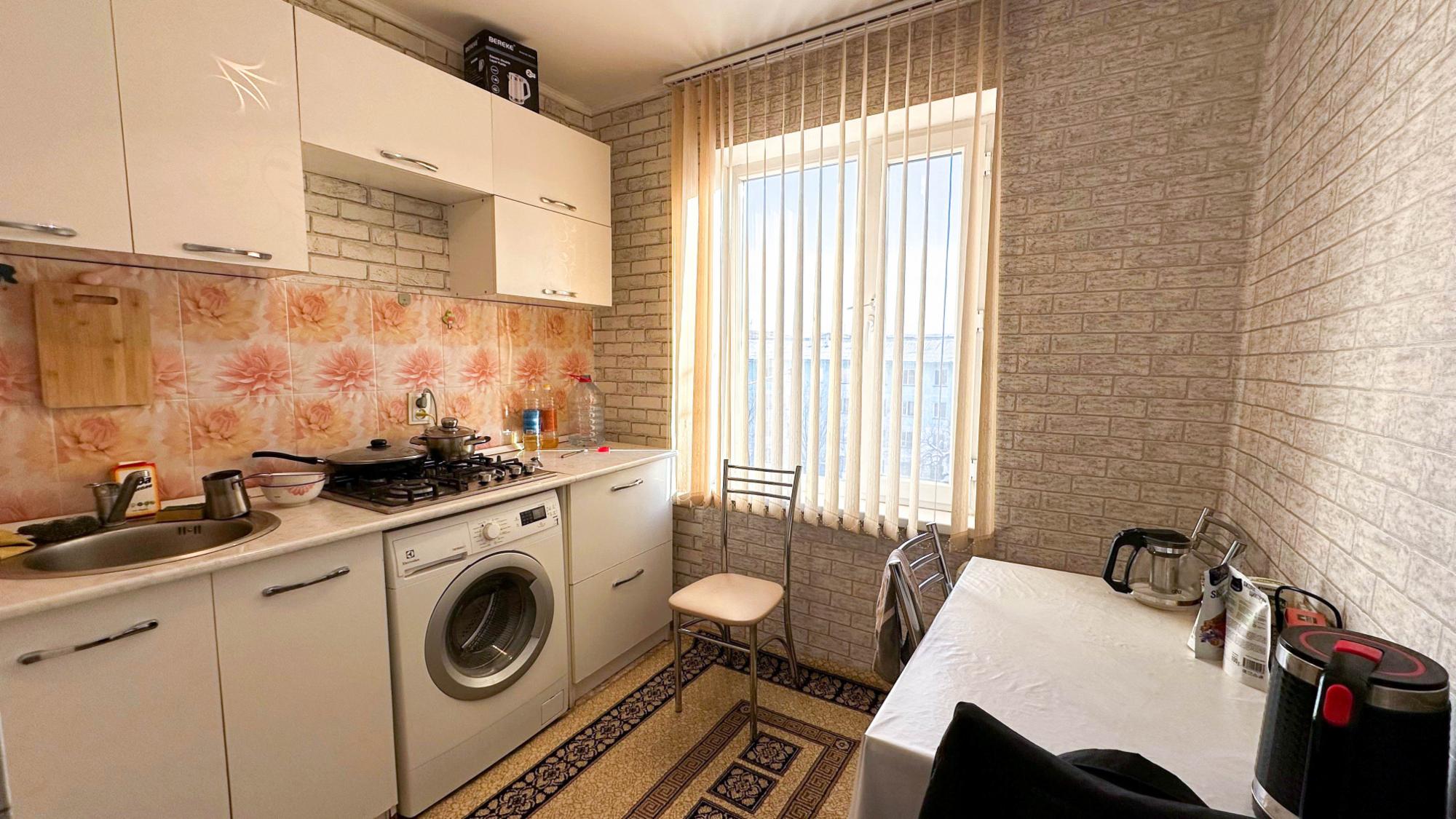 1-комнантная квартира, 32.0 м²,5 мкр за 10 500 000