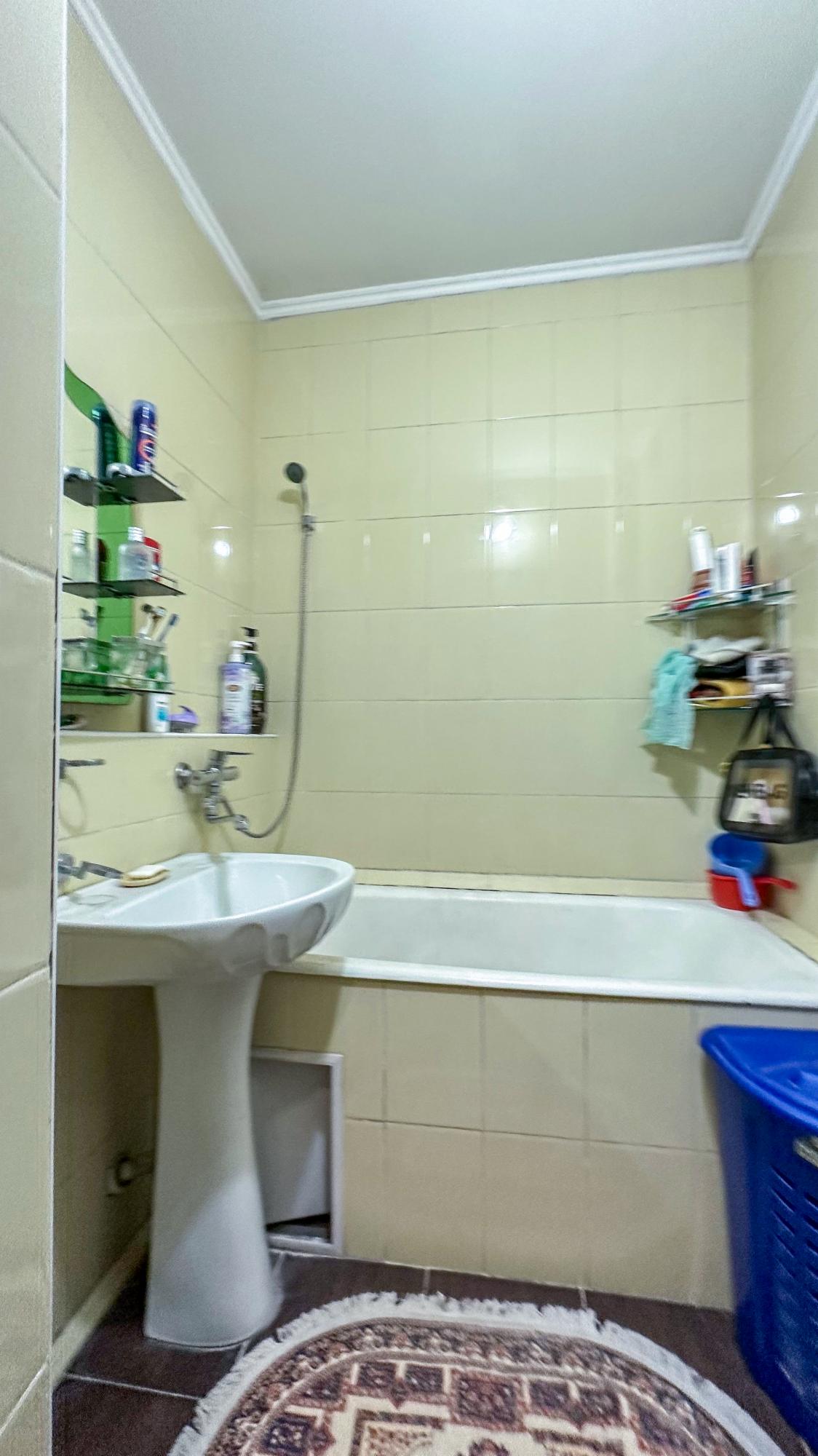 4-комнантная квартира, 91.0 м²,4 мкр за 32 300 000