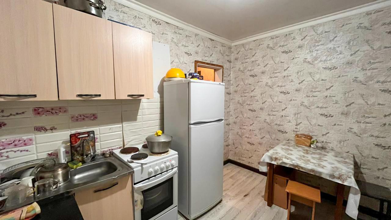 2-комнантная квартира, 42.0 м²,4 мкр за 12 500 000