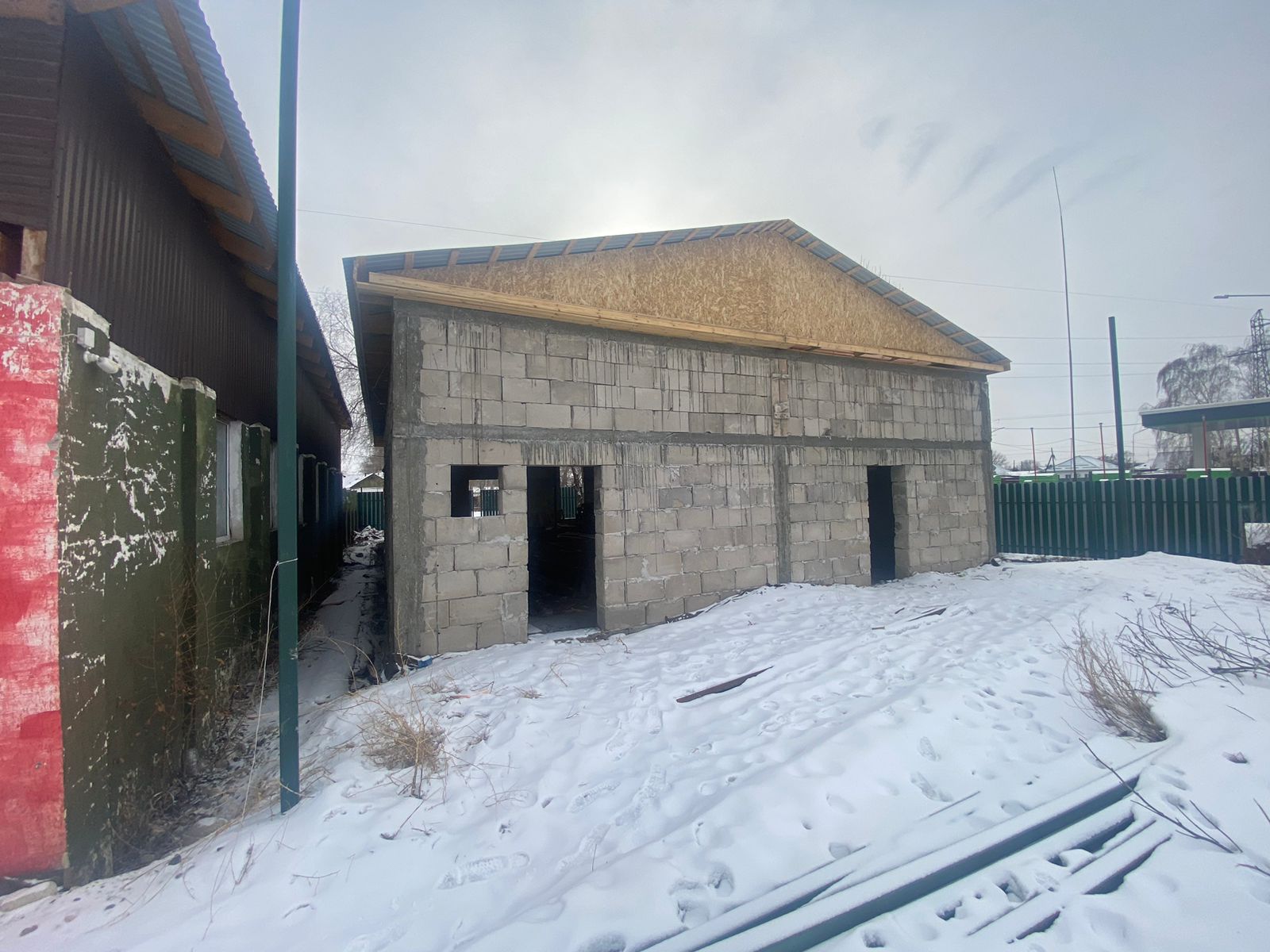 5-комнантный квартира, 306.0 м²,Абая за 30 000 000