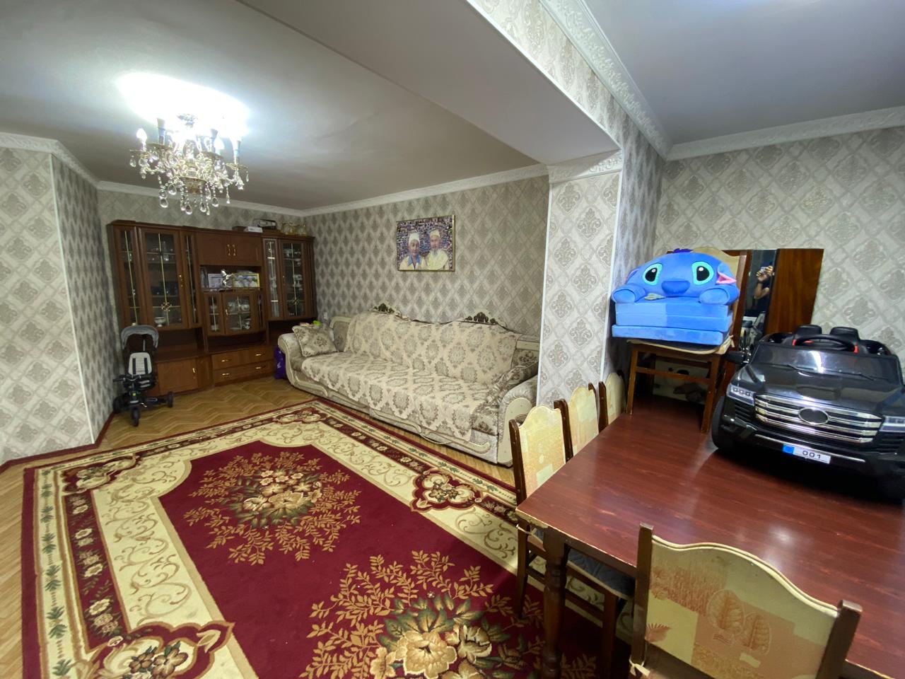 4-комнантная квартира, 95.0 м²,5 мкр за 26 000 000