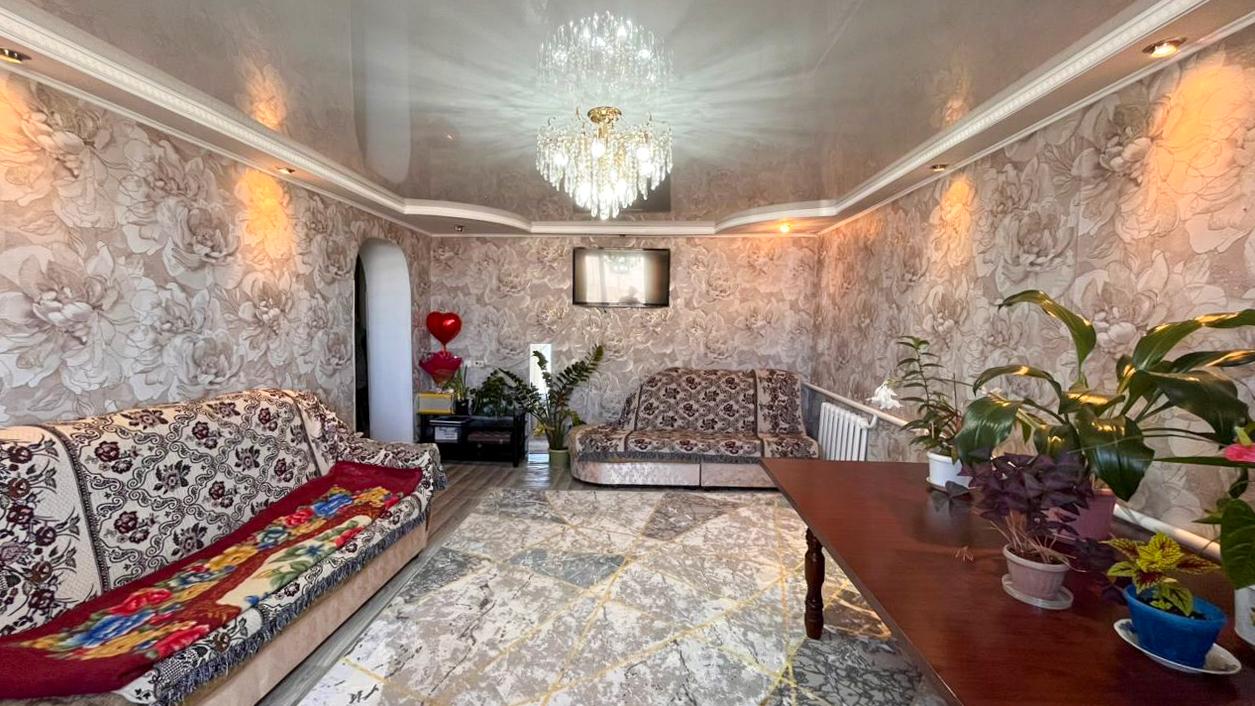 4-комнантный квартира, 114.0 м²,Кулжабеков за 19 000 000