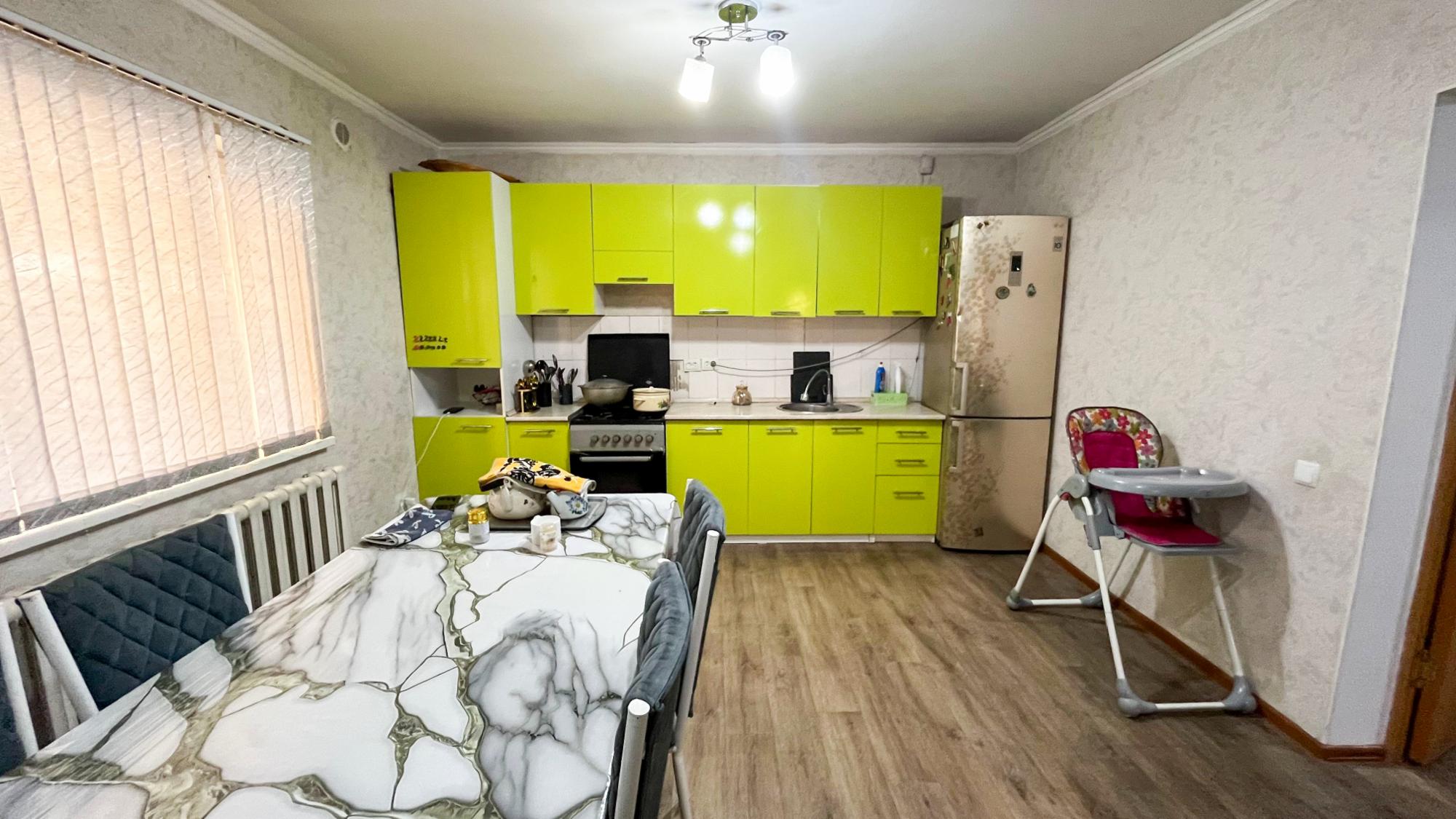 4-комнантный квартира, 80.0 м²,Попова за 20 000 000