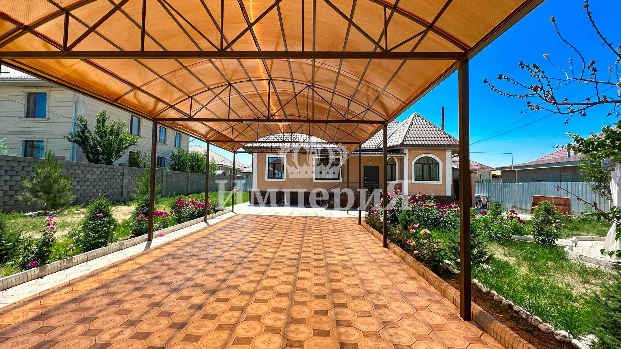 6-комнантный квартира, 160.0 м²,Есенберлина за 65 000 000