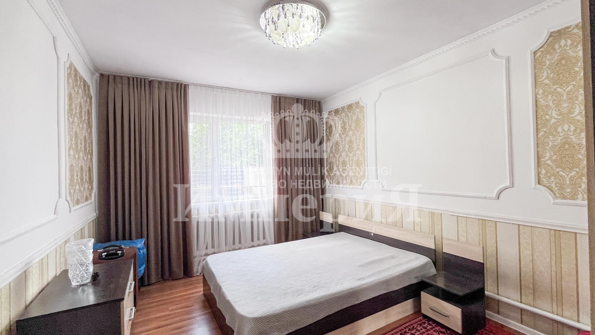 5-комнантный квартира, 144.0 м²,Базарбаева за 27 800 000