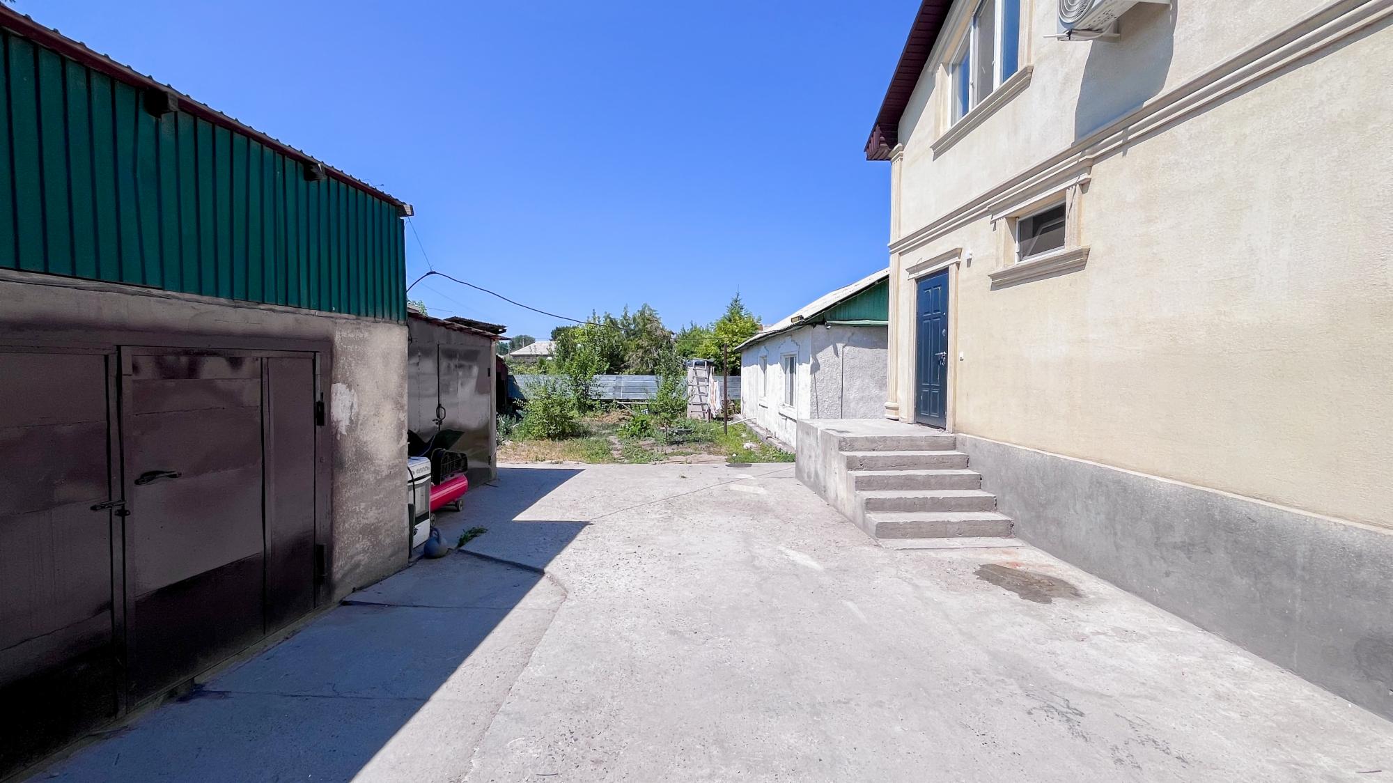 6-комнантный квартира, 170.5 м²,Нахимова за 65 000 000