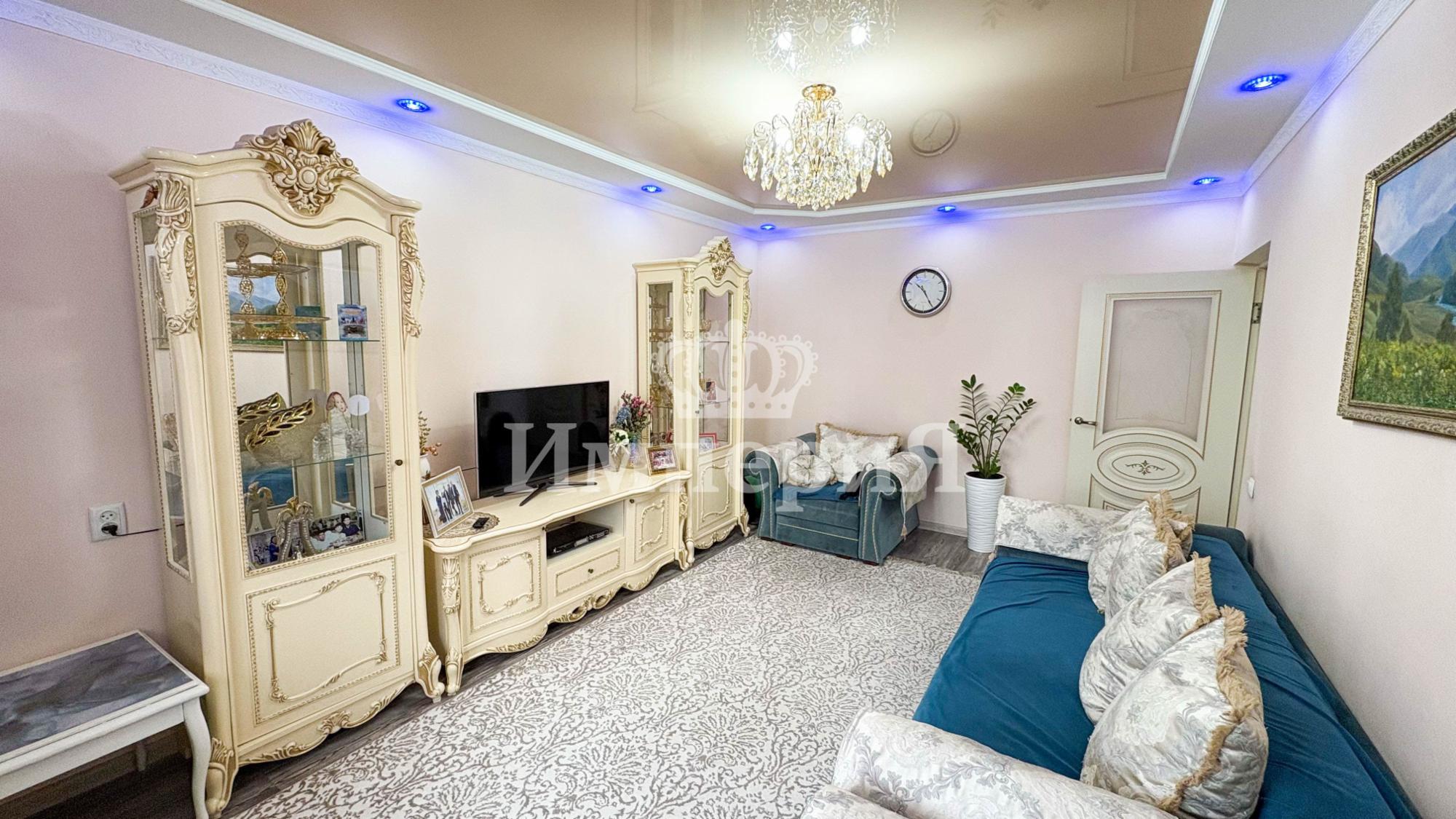 5-комнантная квартира, 120.0 м²,3 мкр за 35 500 000