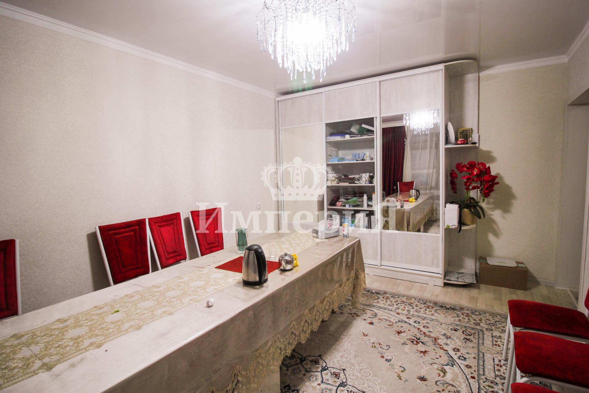 5-комнантная квартира, 110.0 м²,3 мкр за 380 000 000